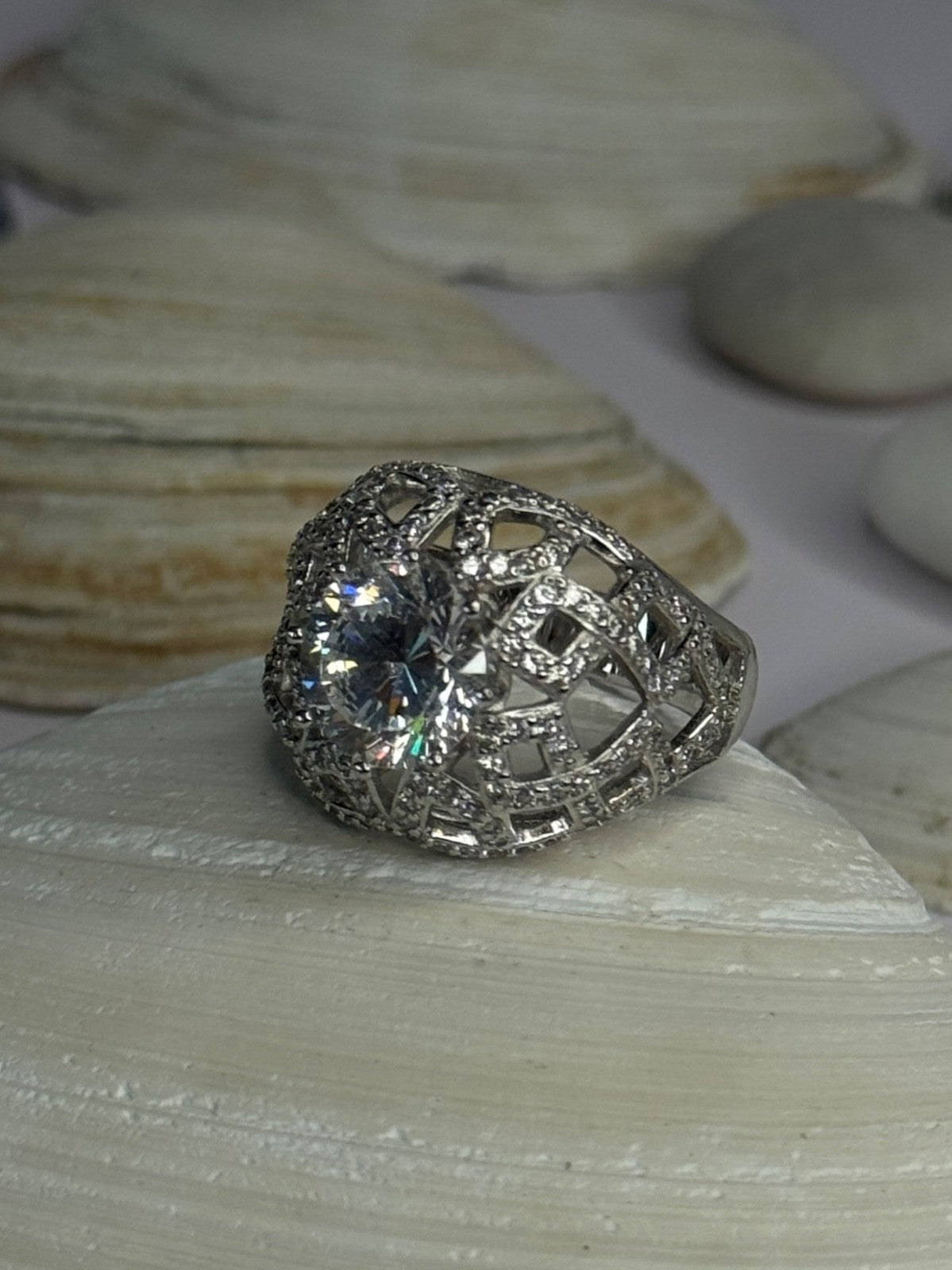 Shiny 925 Sterling Silver Cz Ring Size 9