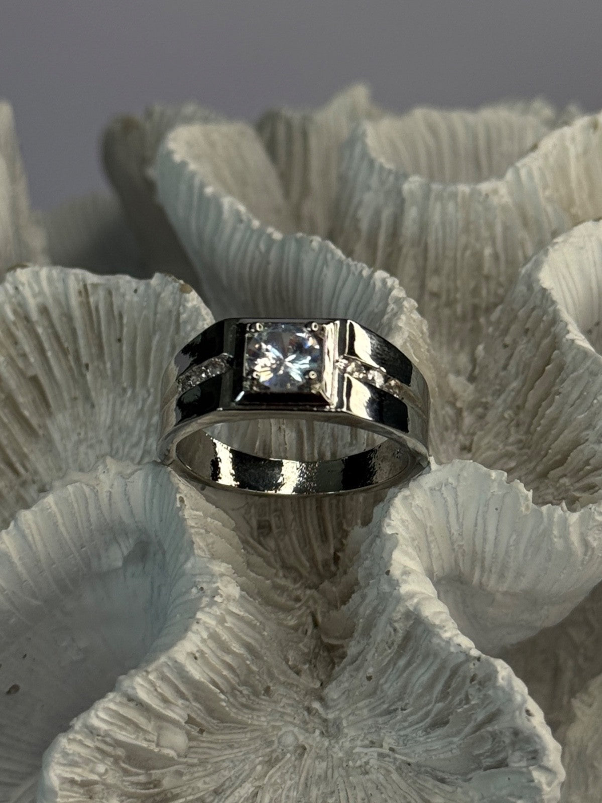 Mens 925 Sterling Silver CZ Ring Size 10