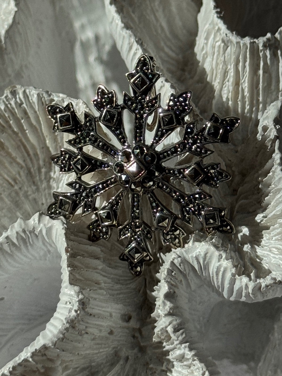 925 Sterling Silver Snowflake Marcasite Pendant