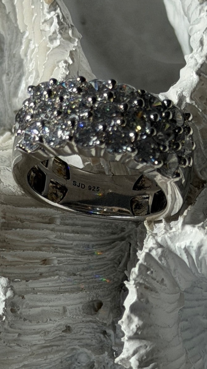 Beautiful 925 Sterling Silver Cz Ring Size 5