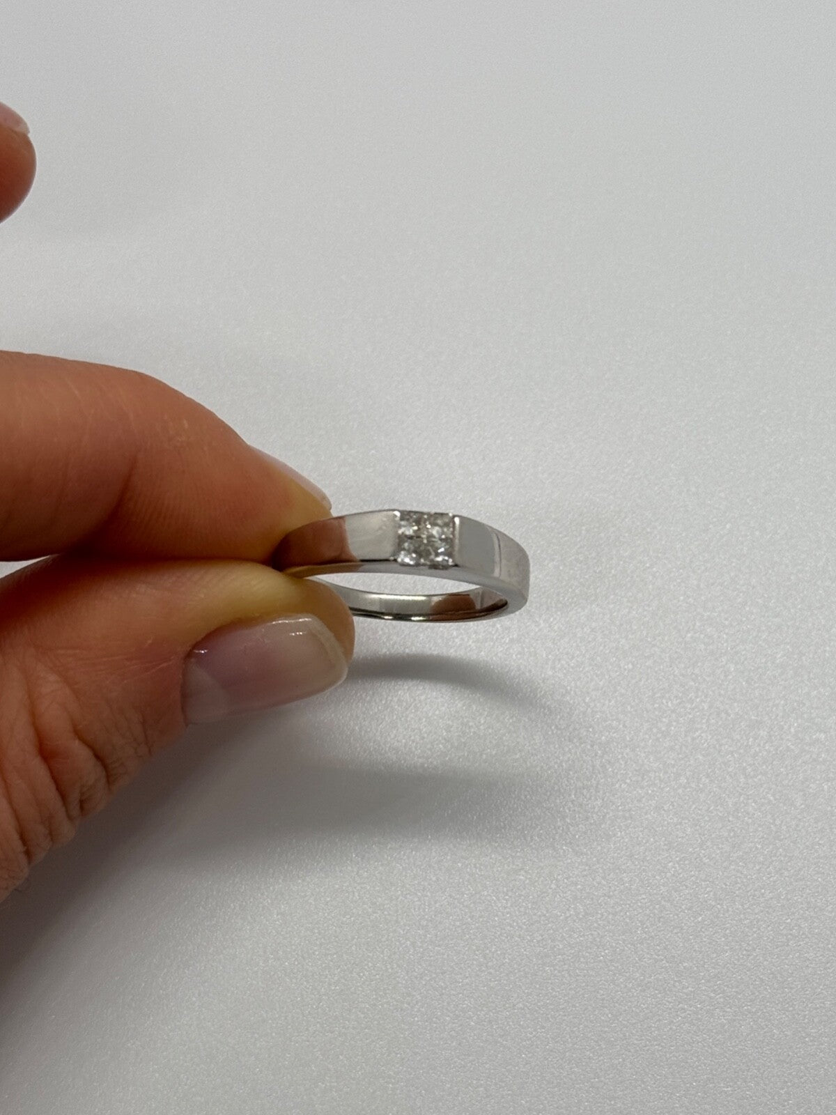 14K White Gold Diamonds Ring Size 7