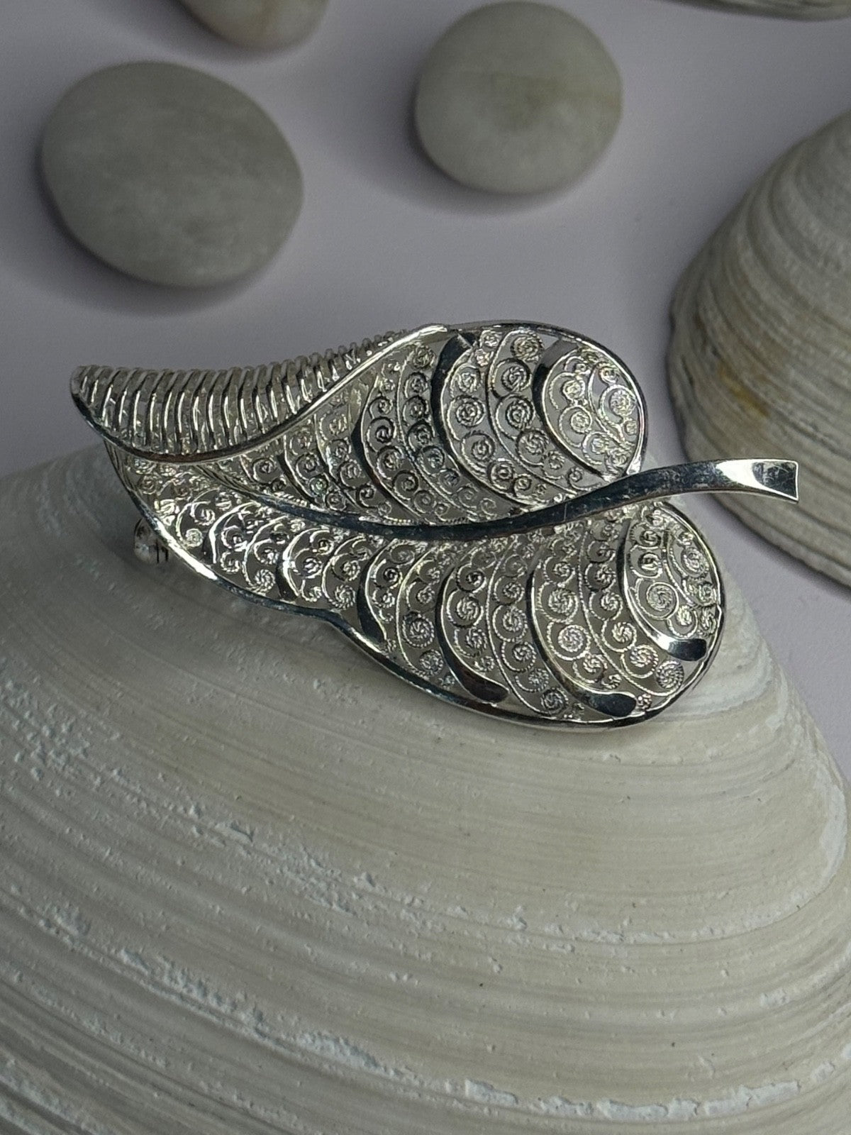 Elegant Design Germany 925 Sterling Silver Leaf Brooch Length 1.10 Inch