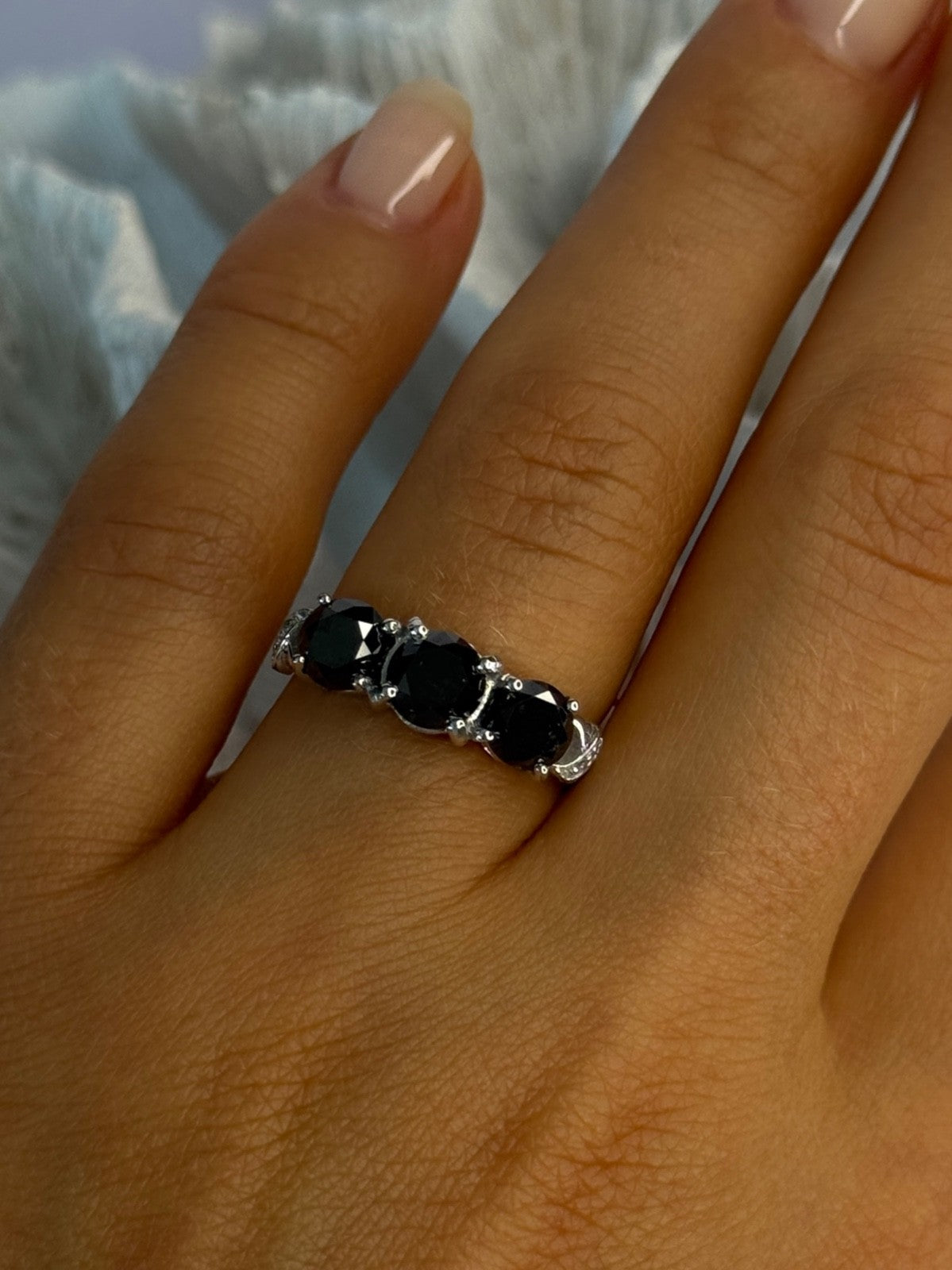 10K White Gold Sapphire & Diamond Ring Size 7.5