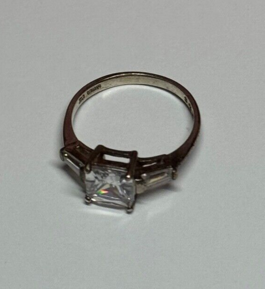 925 Sterling Silver CZ Ring Size 7