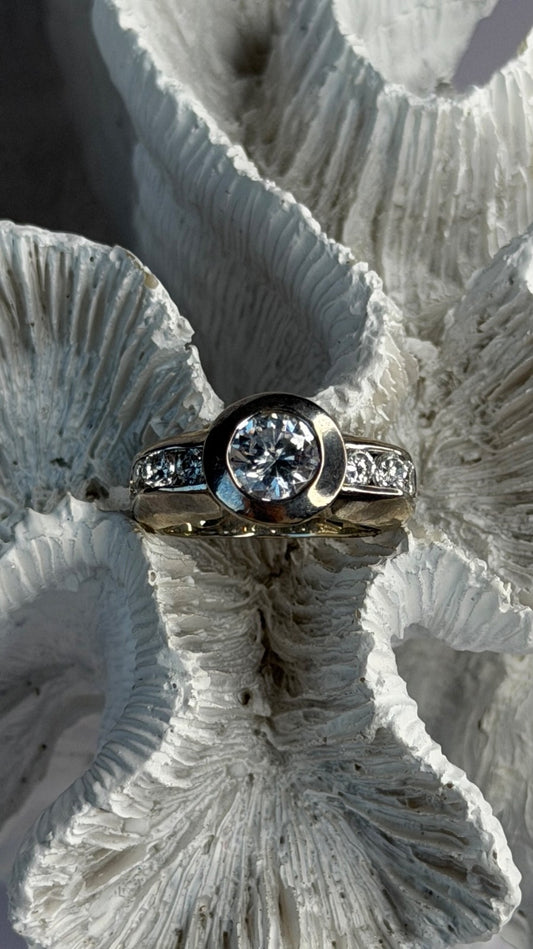 Elegant 925 Sterling Silver Cz Ring Size 8