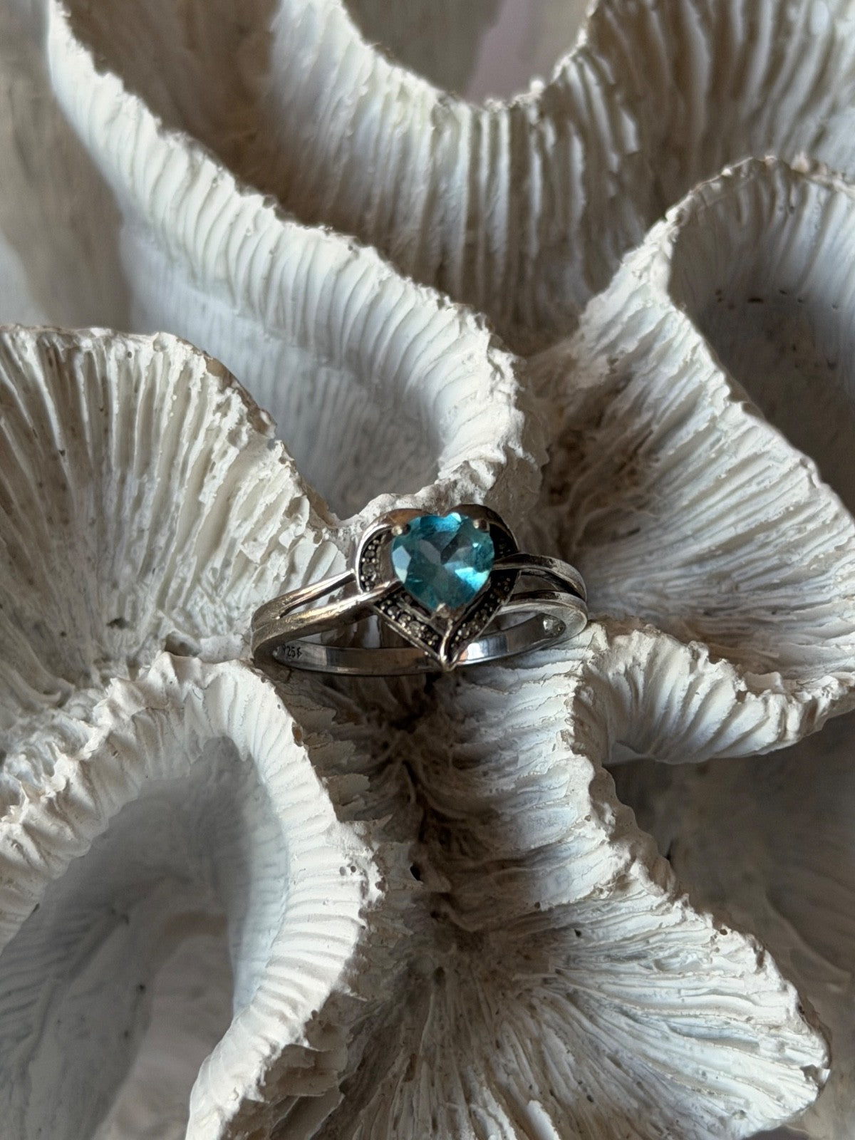 925 Sterling Silver Blue Topaz Heart & Diamond Ring Size 9