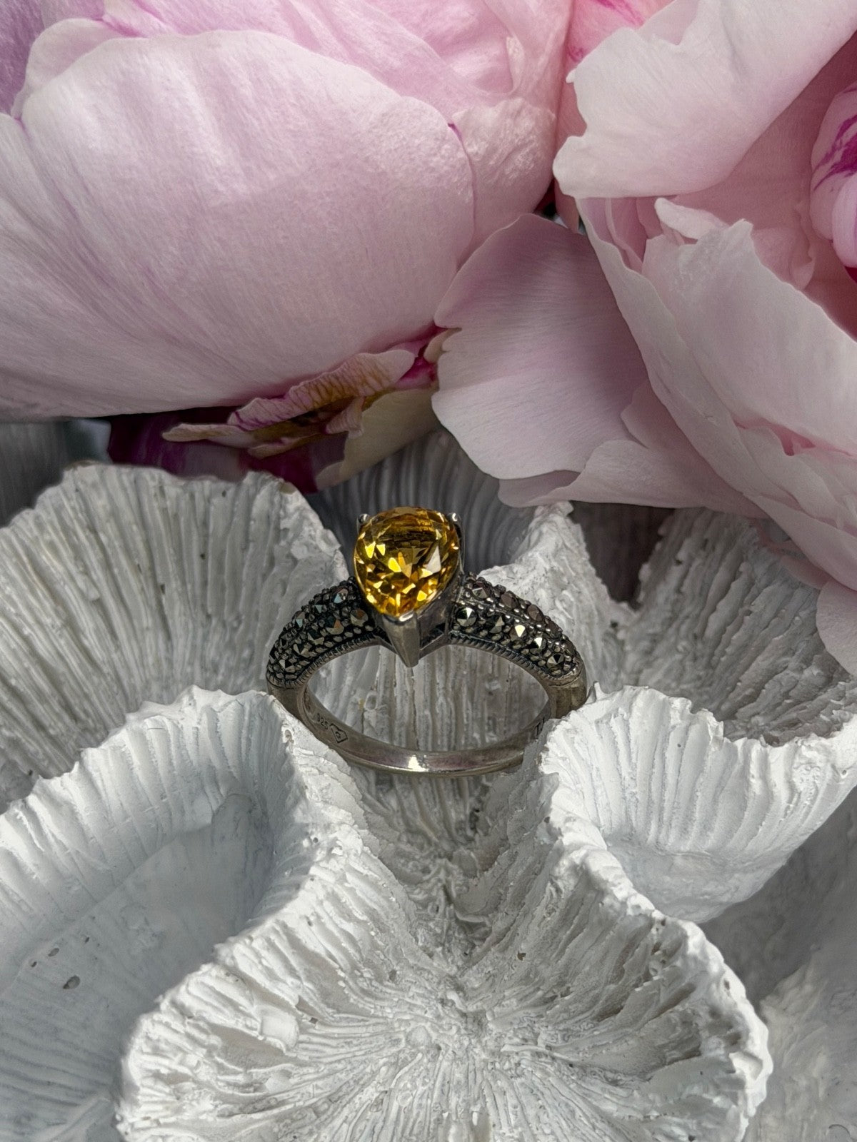 925 Sterling Silver Citrine & Marcasite Ring Size 7