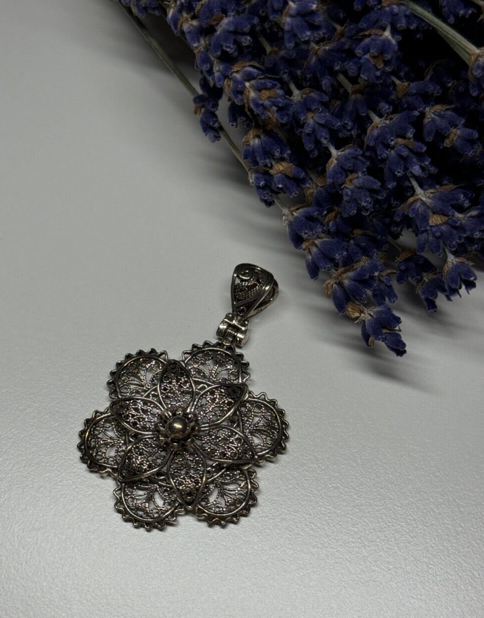 925 Sterling Silver Flower Pendant