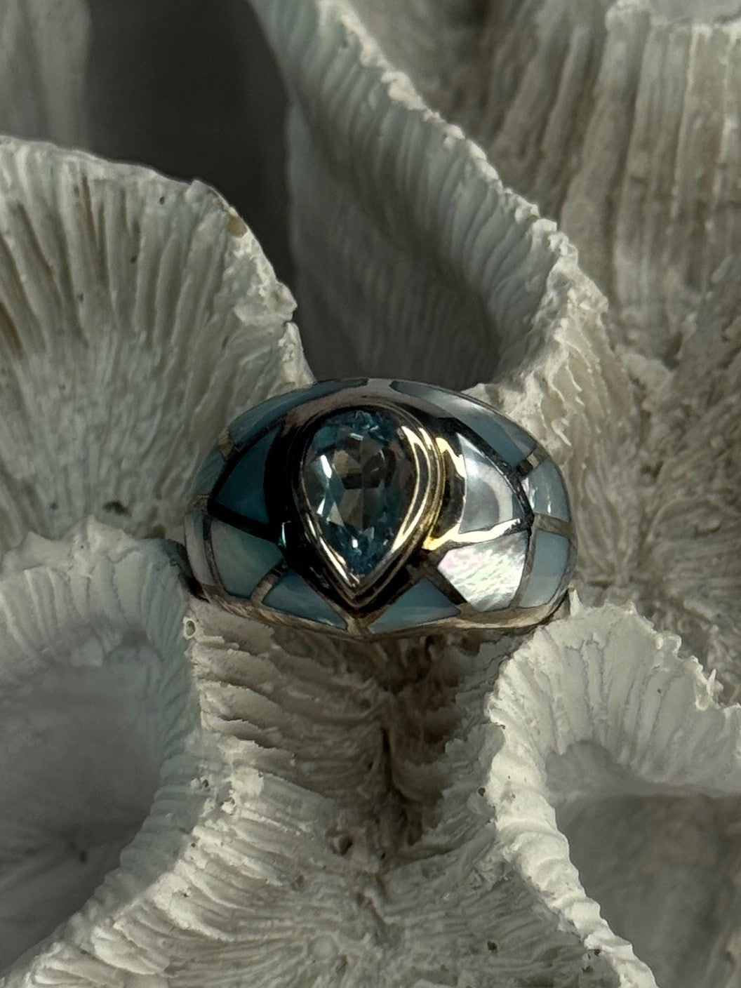 925 Sterling Silver Beautiful Blue Abalone & Topaz Ring Size 6