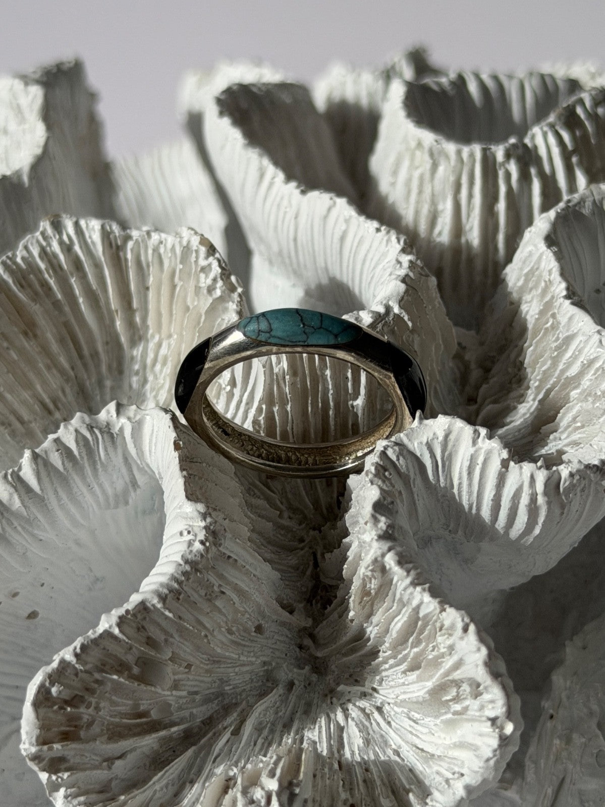 925 Sterling Silver Turquoise & Onyx Ring Size 7