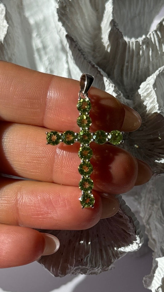 925 Sterling Silver Peridot Cross Pendant