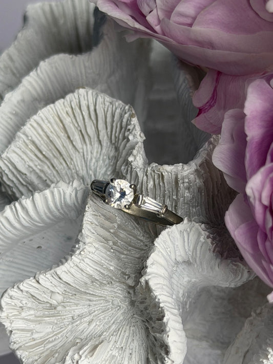 925 Sterling Silver White Spinel Ring Size 7