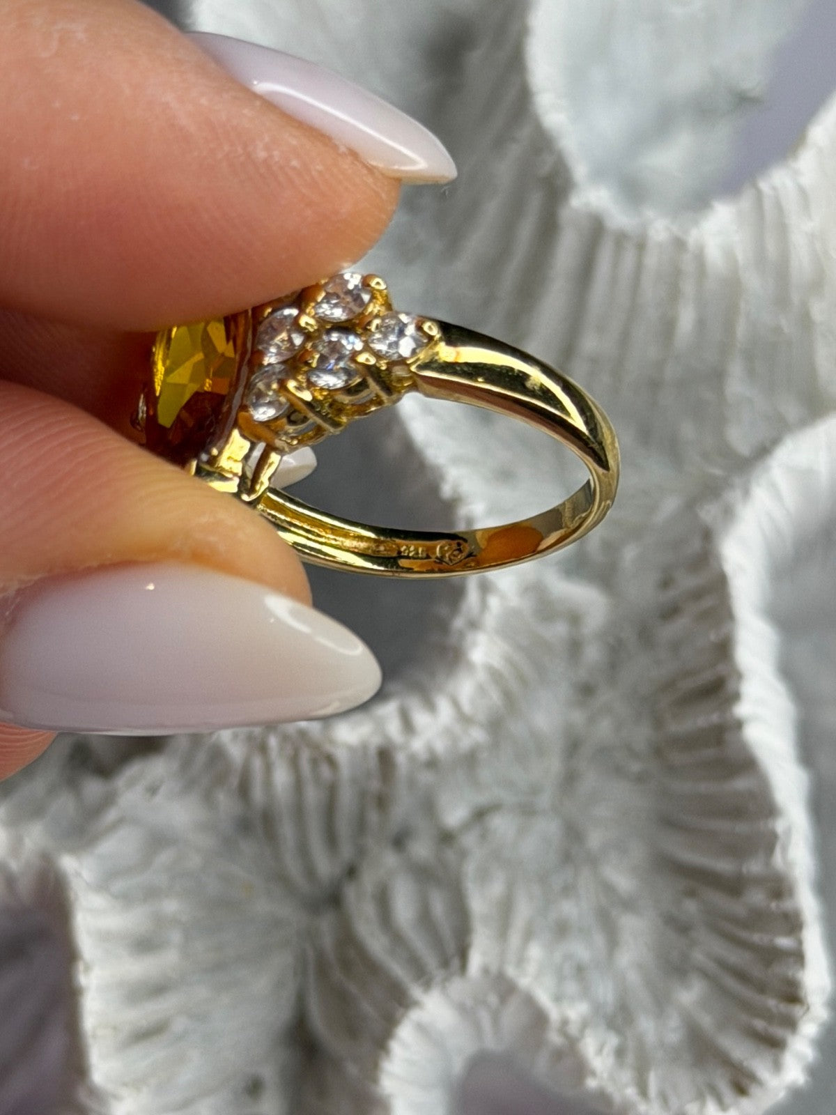 925 Sterling Silver Gold Plated Cz Ring Size 6.5