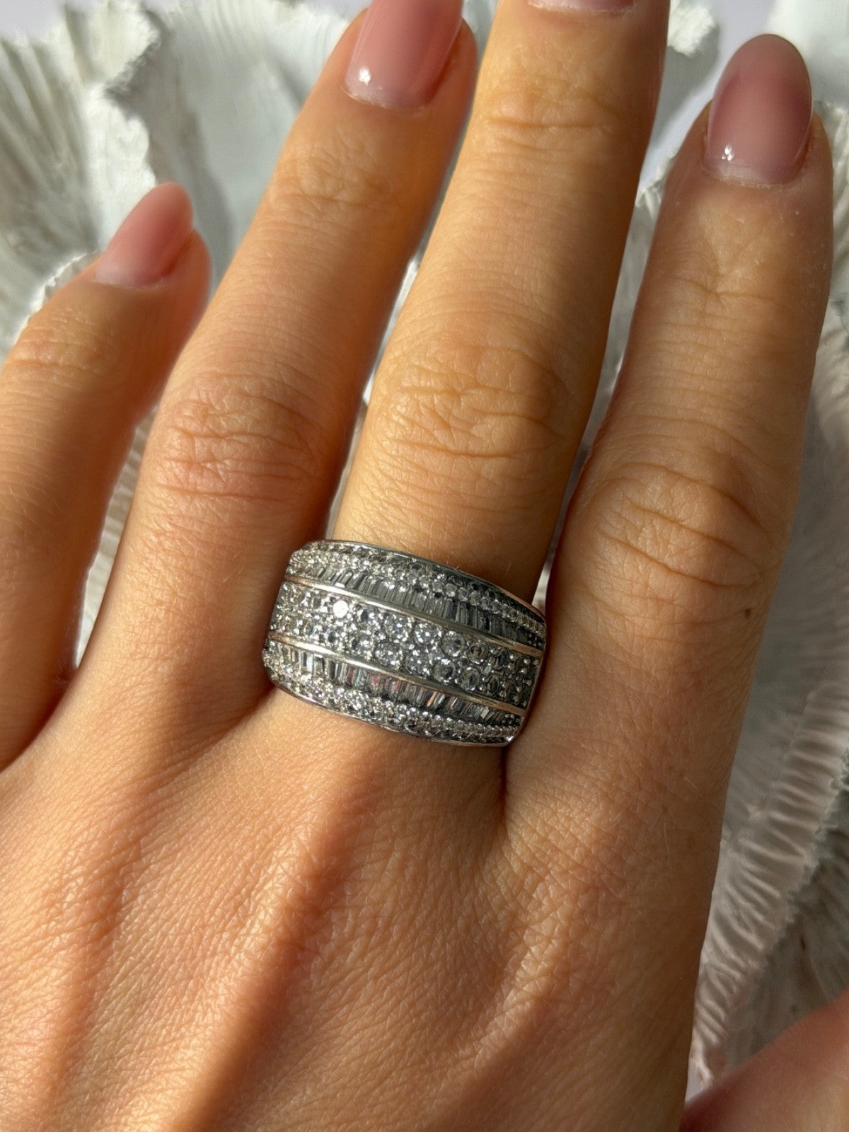 Elegant Design 925 Sterling Silver Cz Ring Size 11