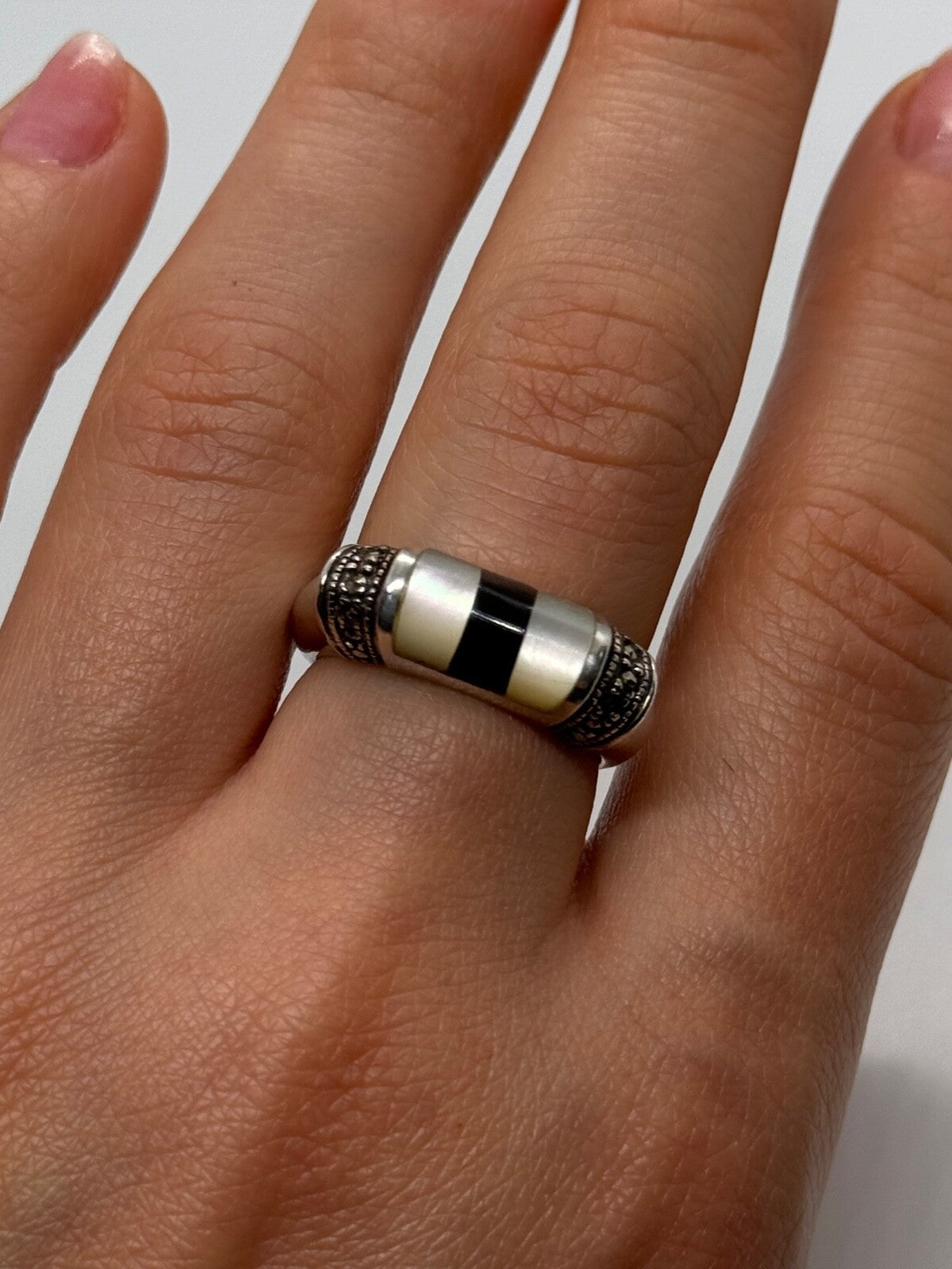 925 Sterling Silver Abalone, Enamel & Marcasite Ring Size 7