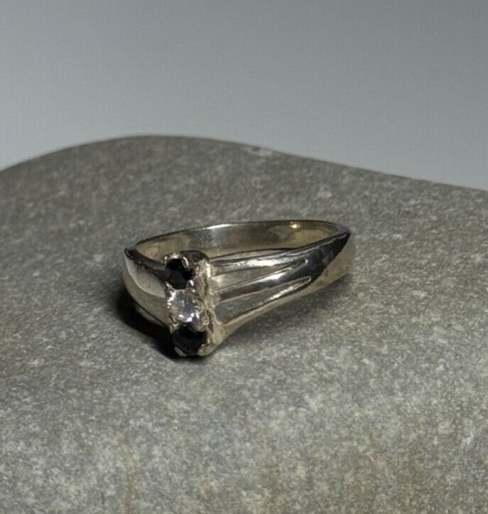 925 Sterling Silver Sapphire & Beryl Ring Size 8