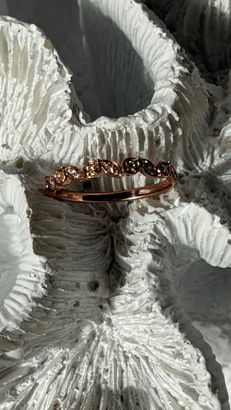 Classy Design 10K Rose Gold Diamond 0.12 ct Ring Size 6.5