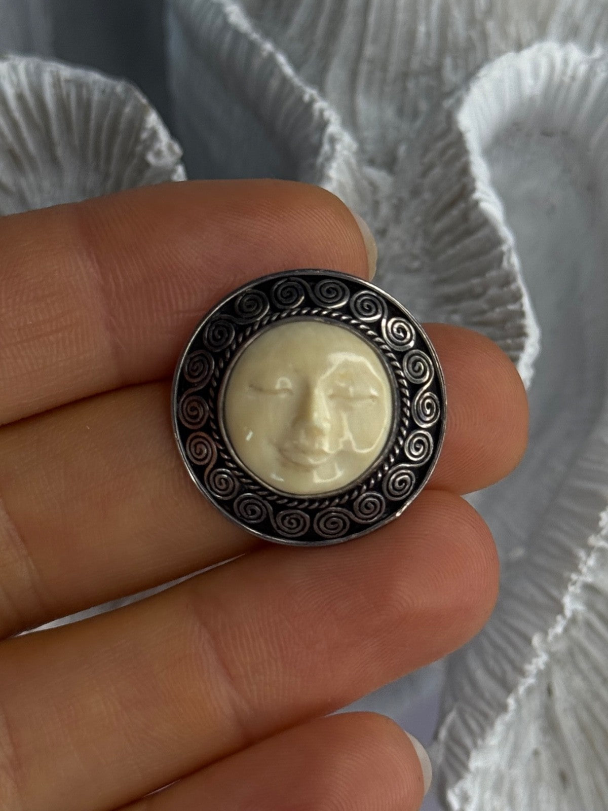 925 Sterling Silver Hand-Crafted Round Goddess Sun Pendant Length 0.90 Inch