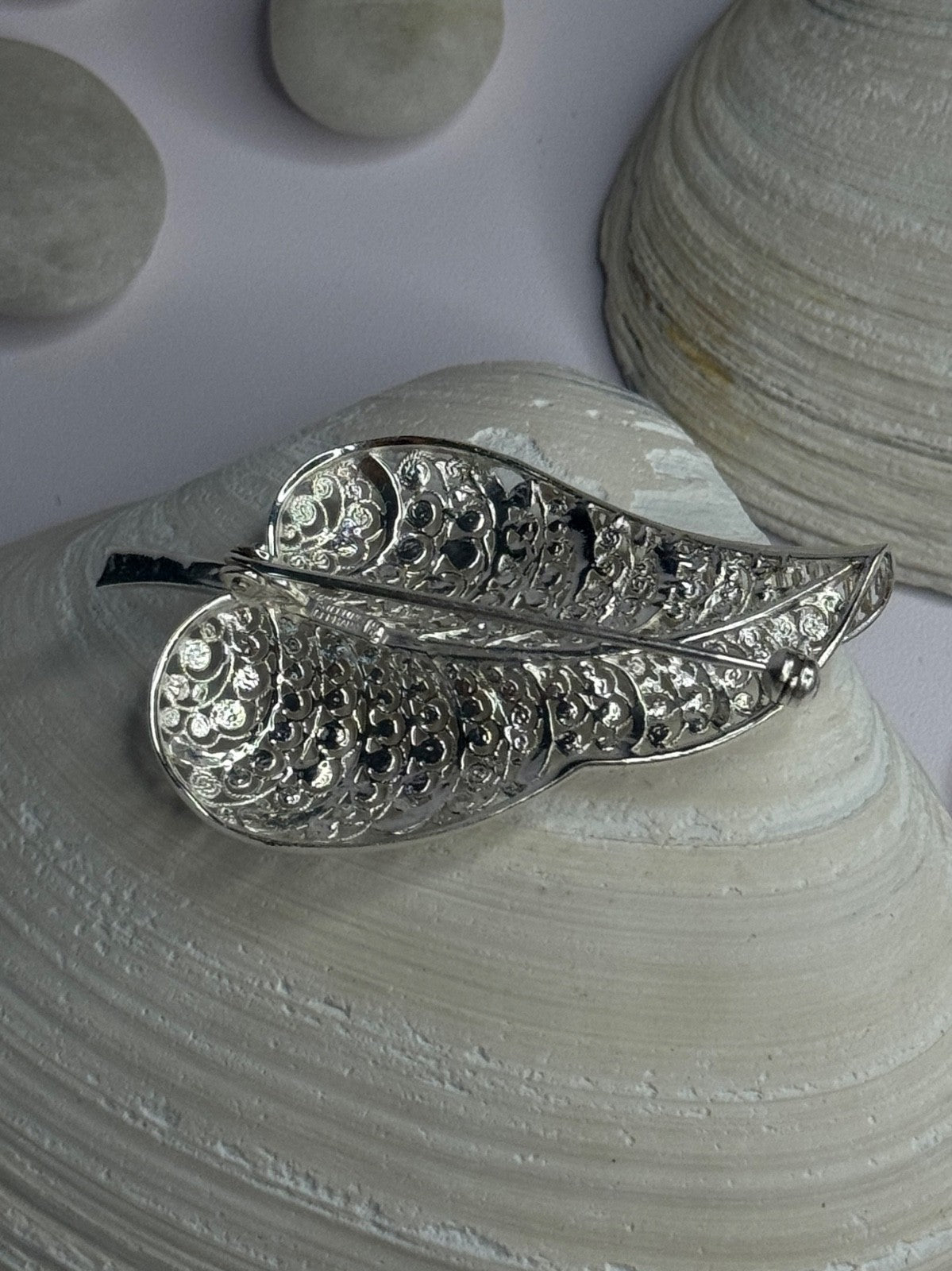 Elegant Design Germany 925 Sterling Silver Leaf Brooch Length 1.10 Inch