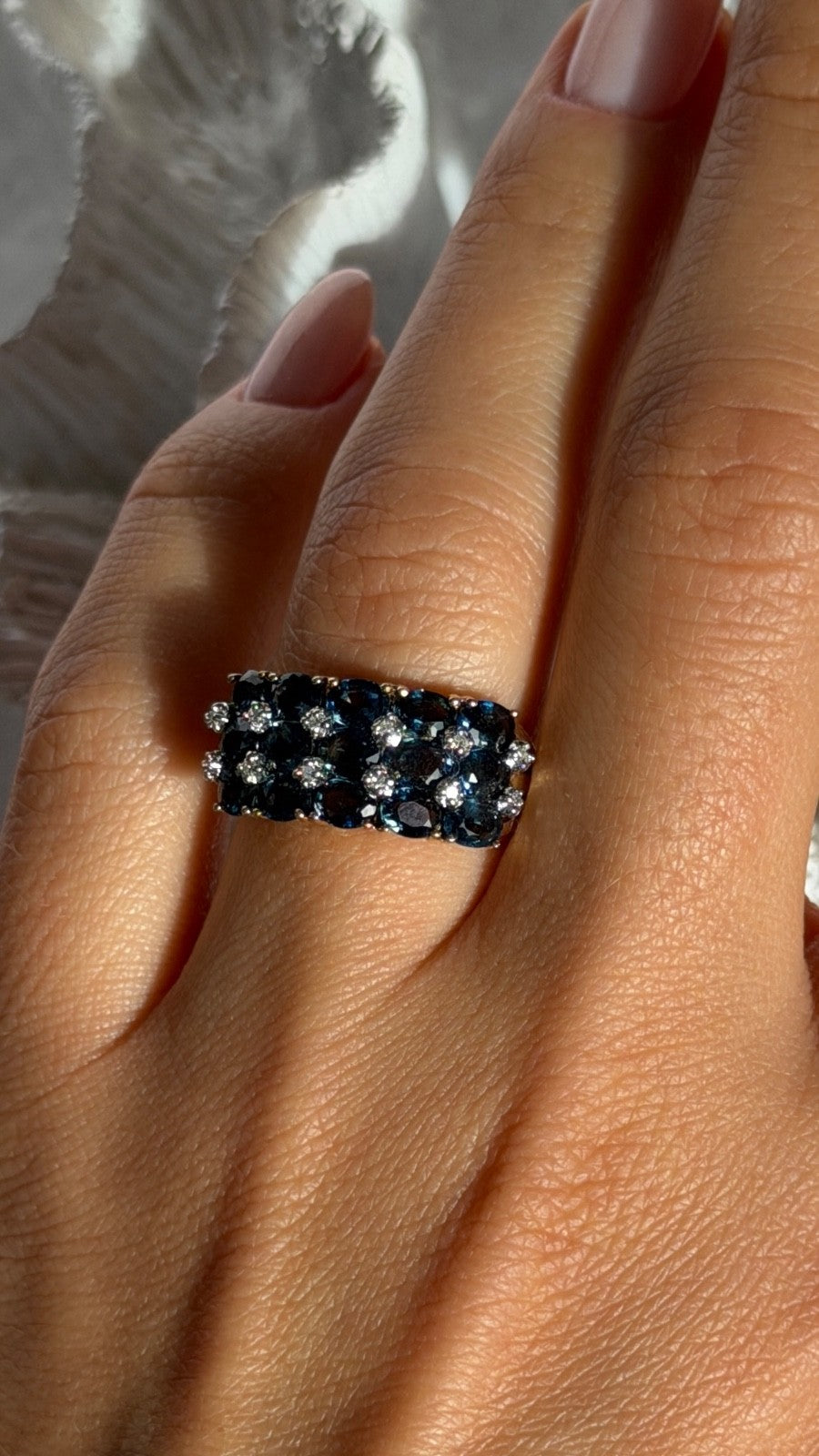 10K Yellow Gold London Blue Topaz & Diamond Ring Size 7