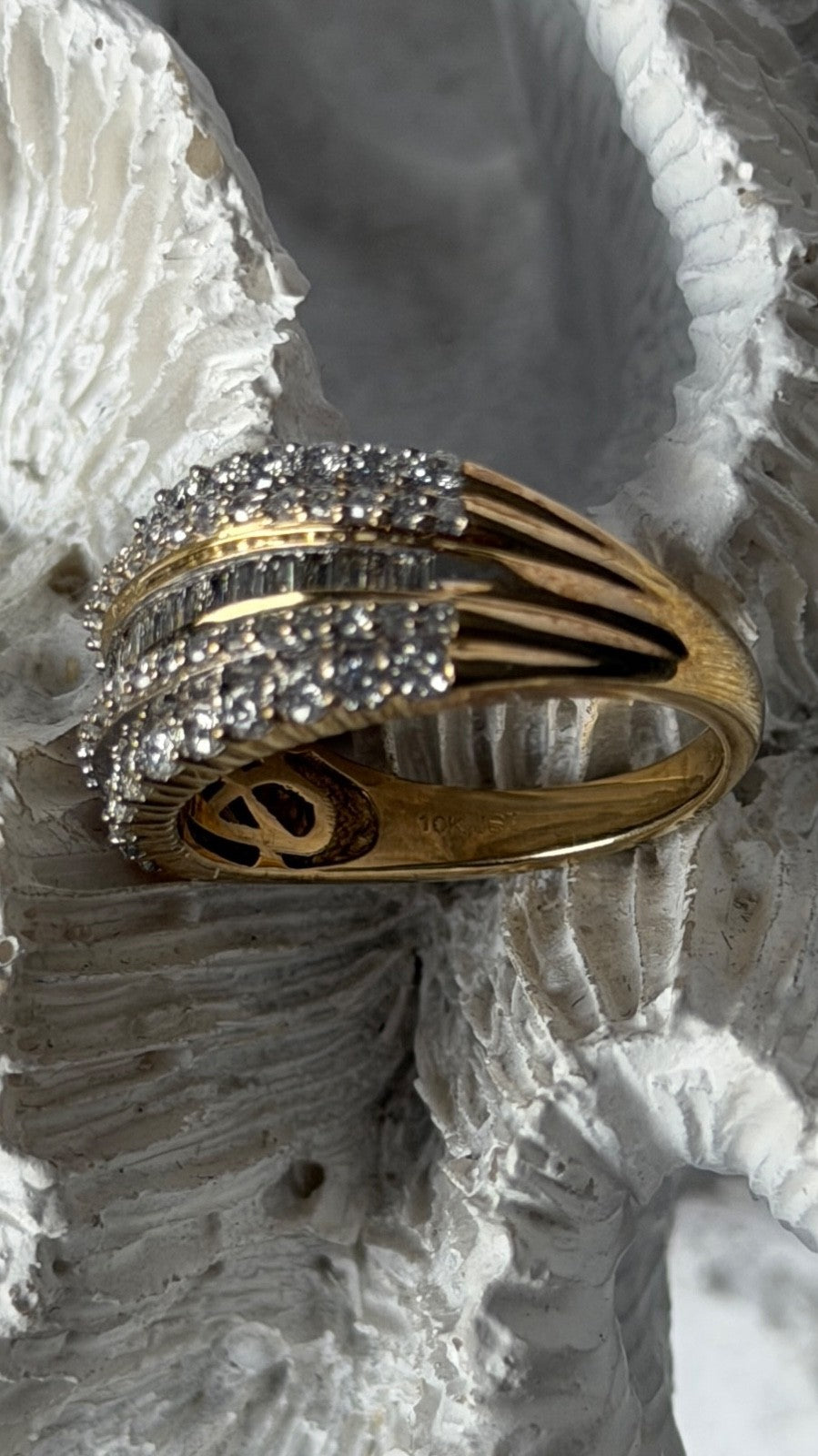 10K Yellow Gold Diamonds 1 carat Ring Size 7