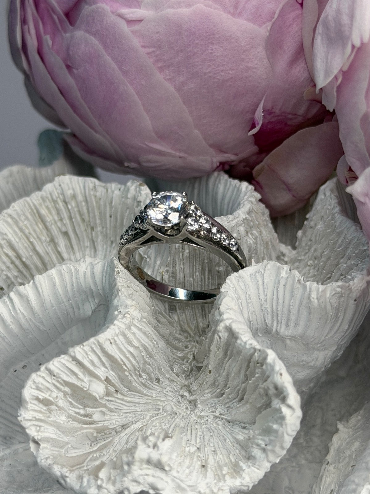 GOC 925 Sterling Silver tcw 1.48 Cz Ring Size 7