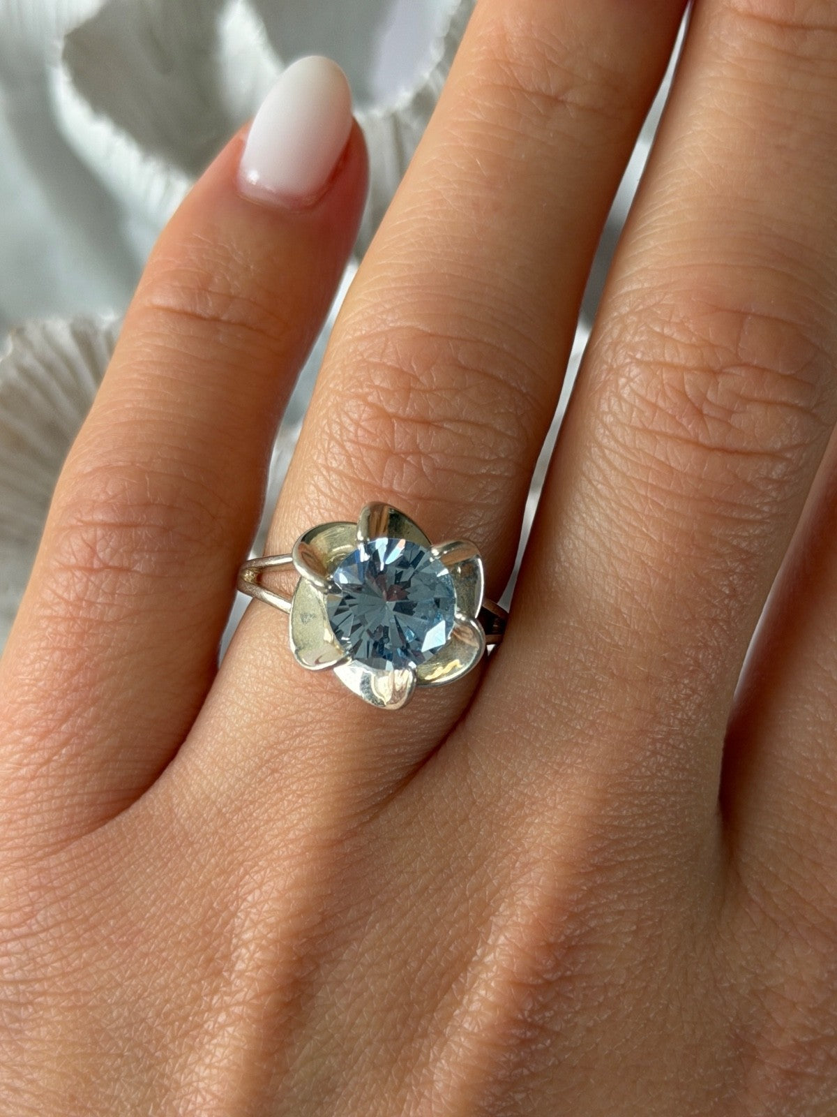 925 Sterling Silver Blue Cz Flower Ring Size 7