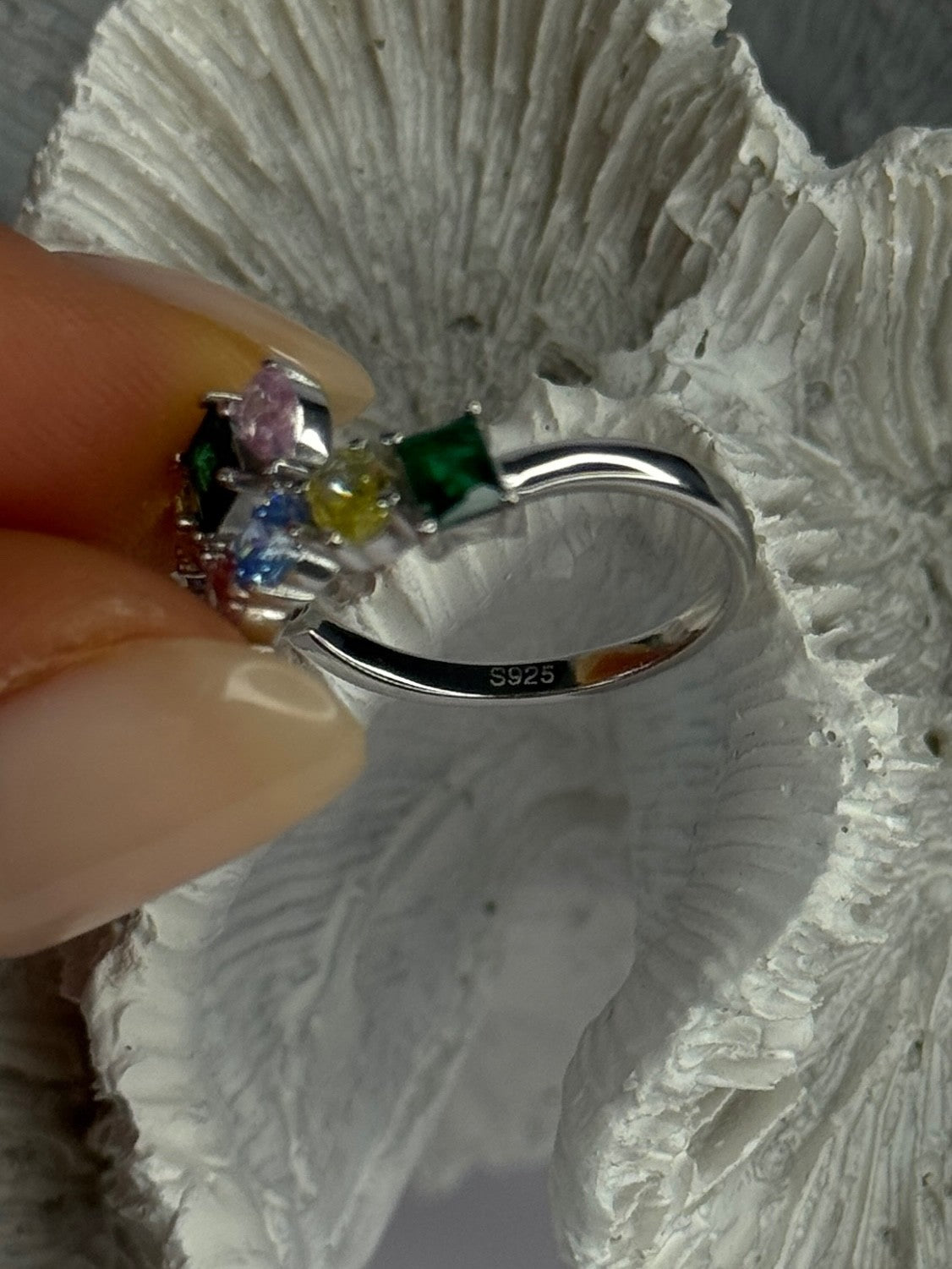 925 Sterling Silver Ring Multicolor CZ Size 7 Sizable