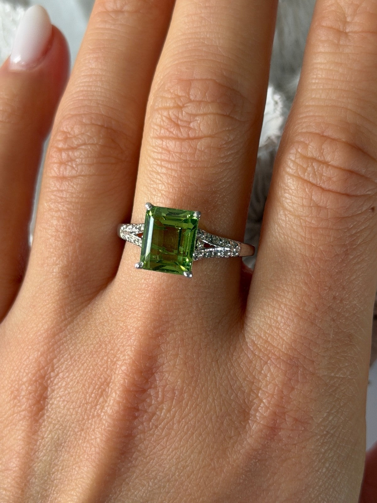 925 Sterling Silver Peridot Ring Size 10