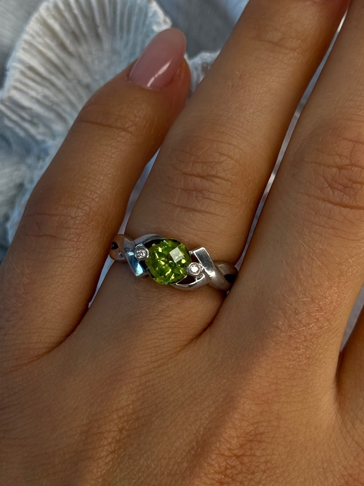 925 Sterling Silver Peridot & Beryl Ring Size 6