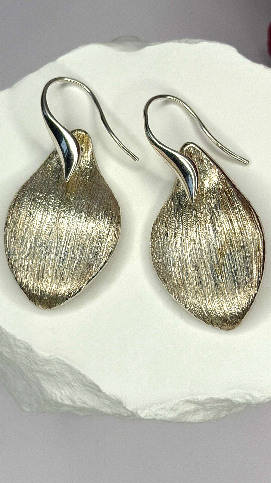 Elegant Italy 925 Sterling Silver Leaf Earrings