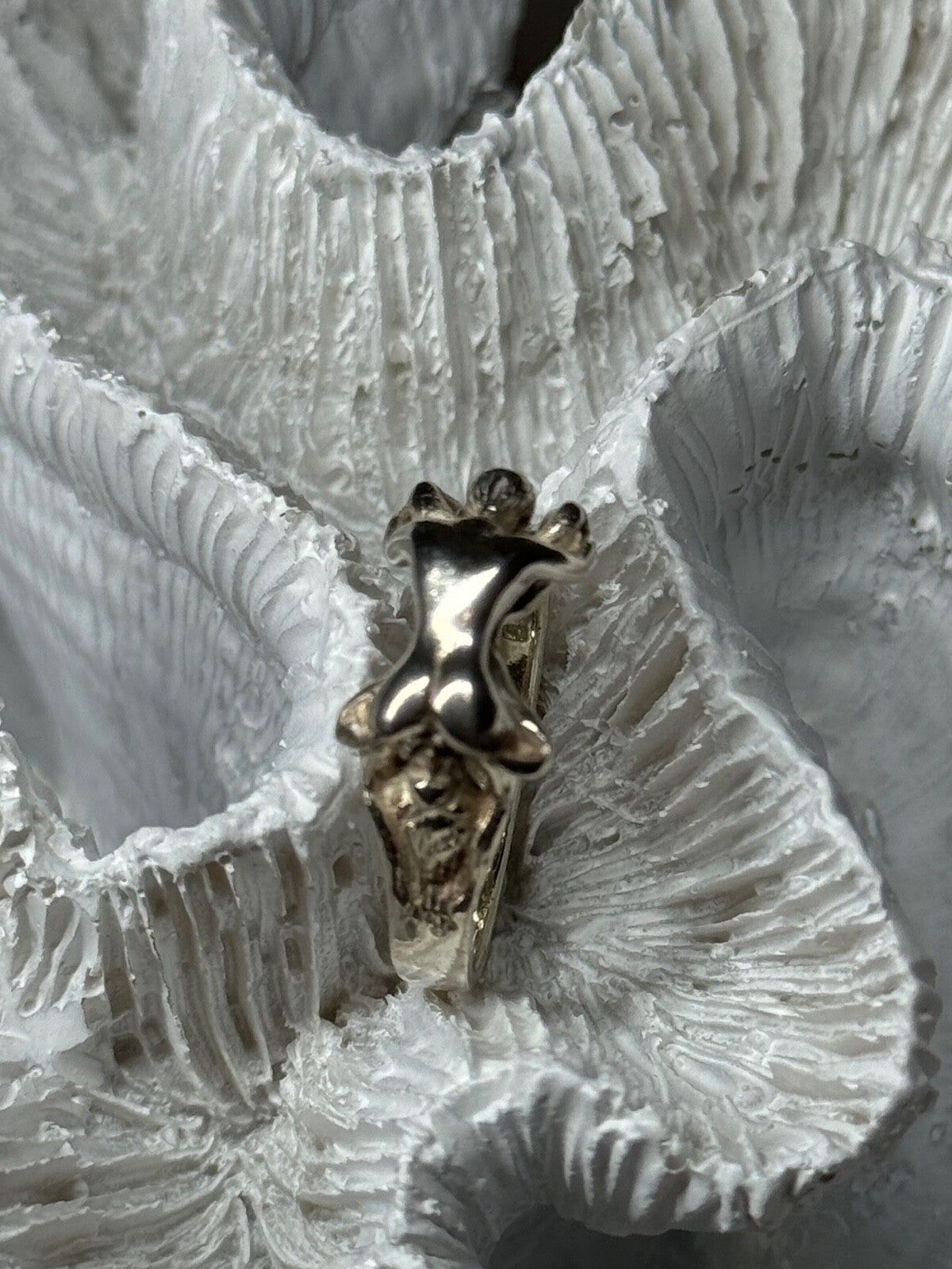 925 Sterling Silver Kamasutra Ring Size 6