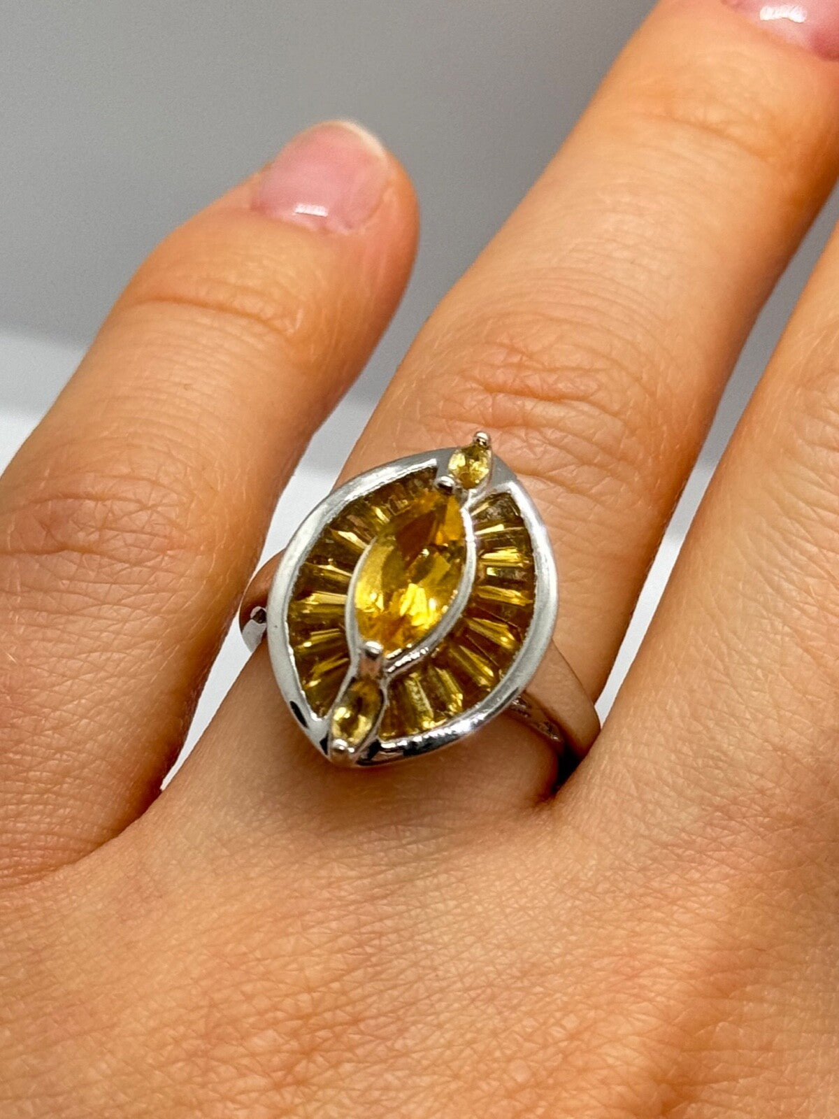 925 Sterling Silver Citrine Ring Size 6.5