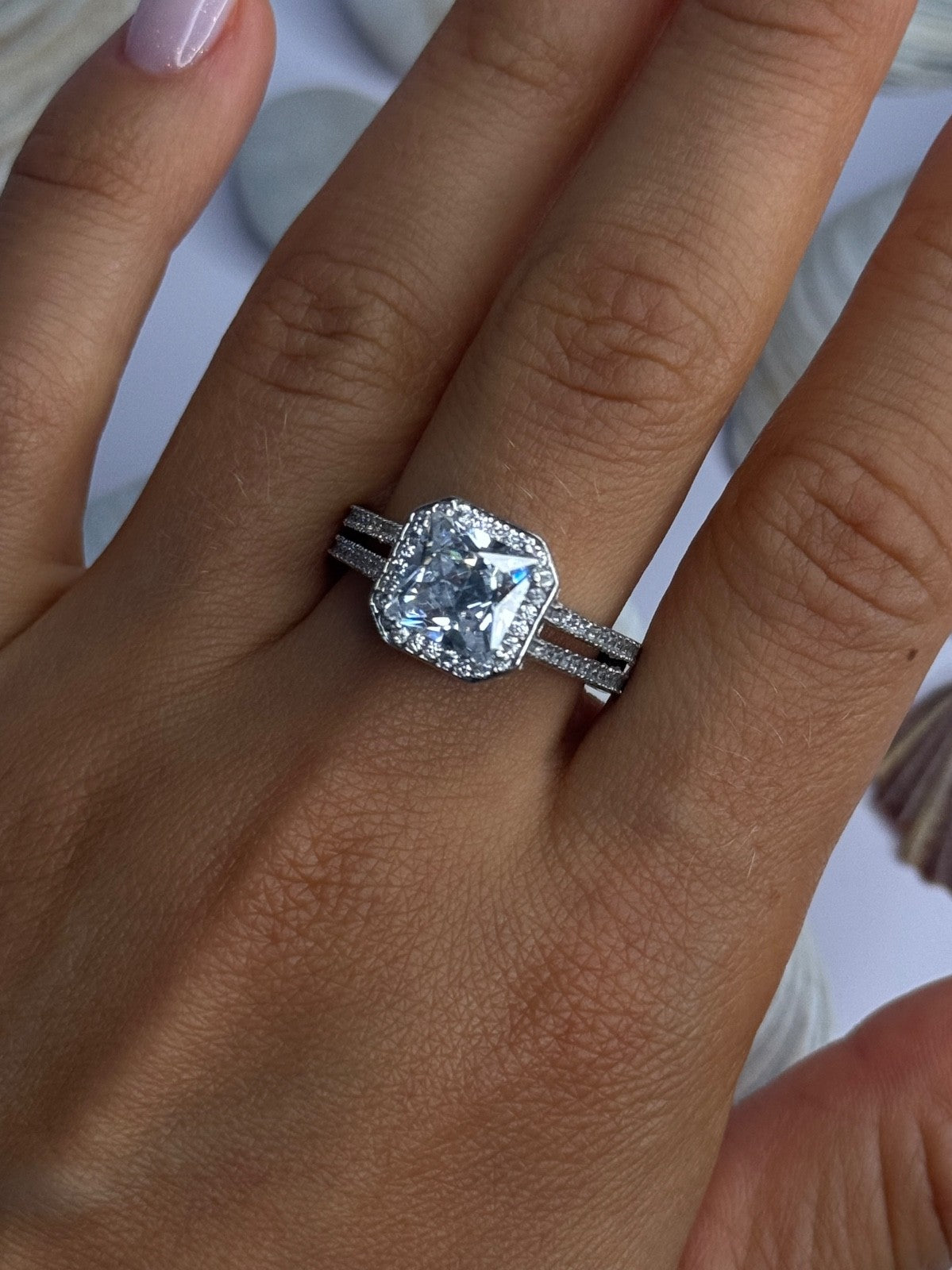 Shiny 925 Sterling Silver Cz Ring Size 10