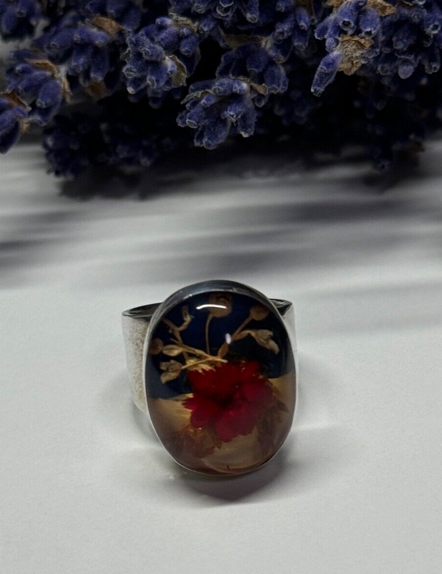 925 Sterling Silver With Natural Flowers In Epoxy Resin Ring Size 5