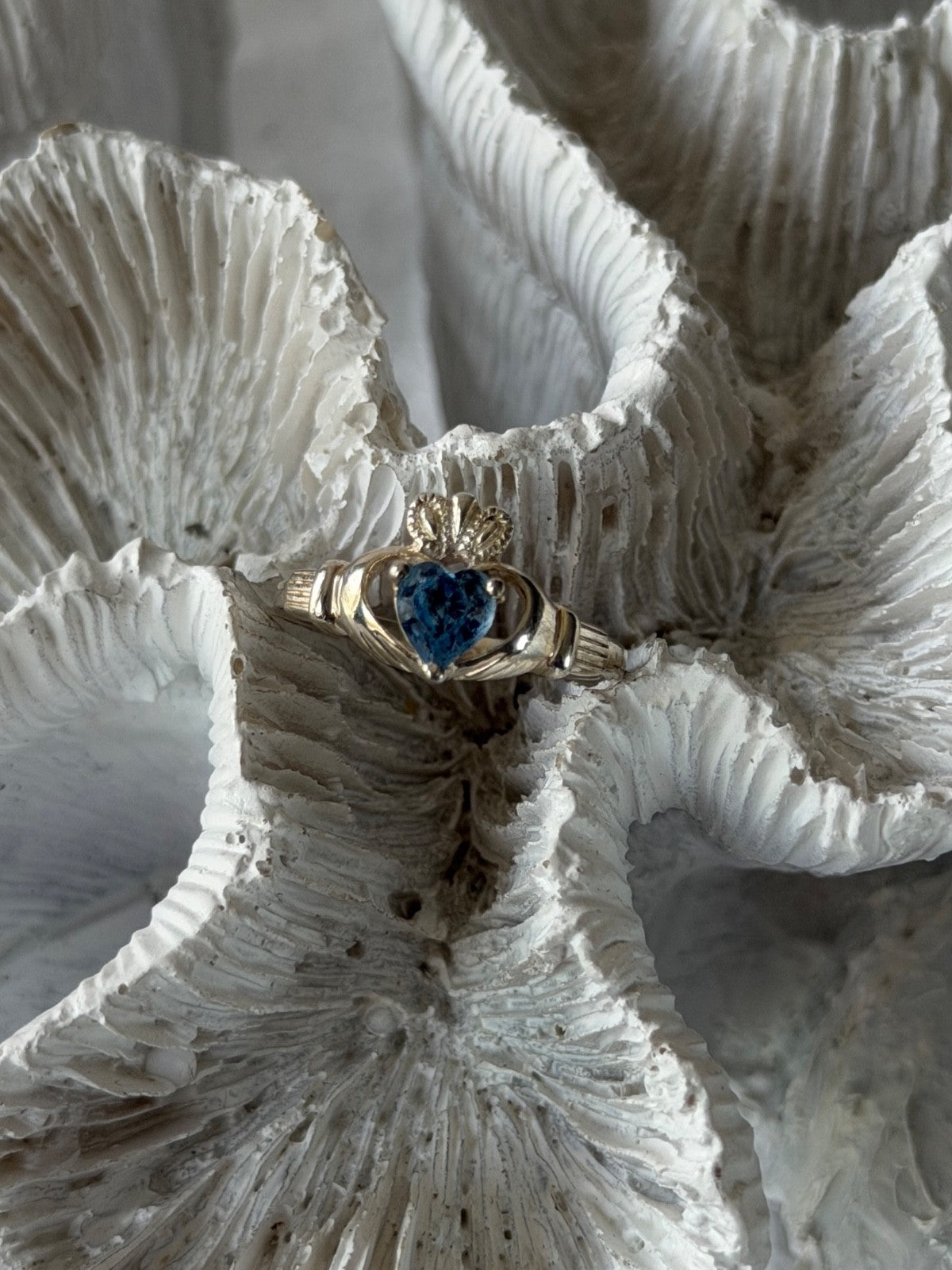 925 Sterling Silver Heart Blue Topaz Ring Size 5.5