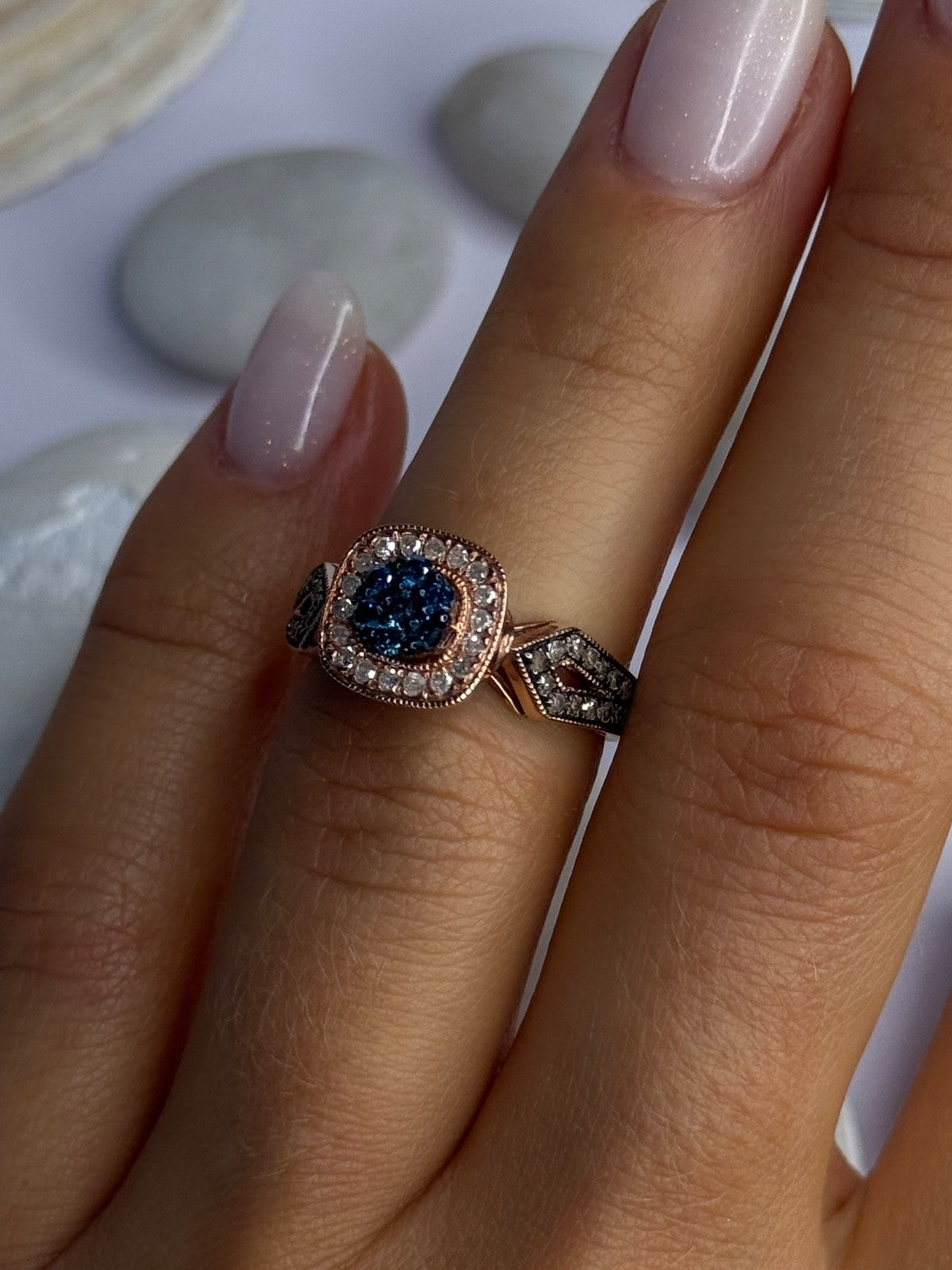 10K Rose Gold 0.5 Carat Clear & Teal Blue Dimond Ring Size 6