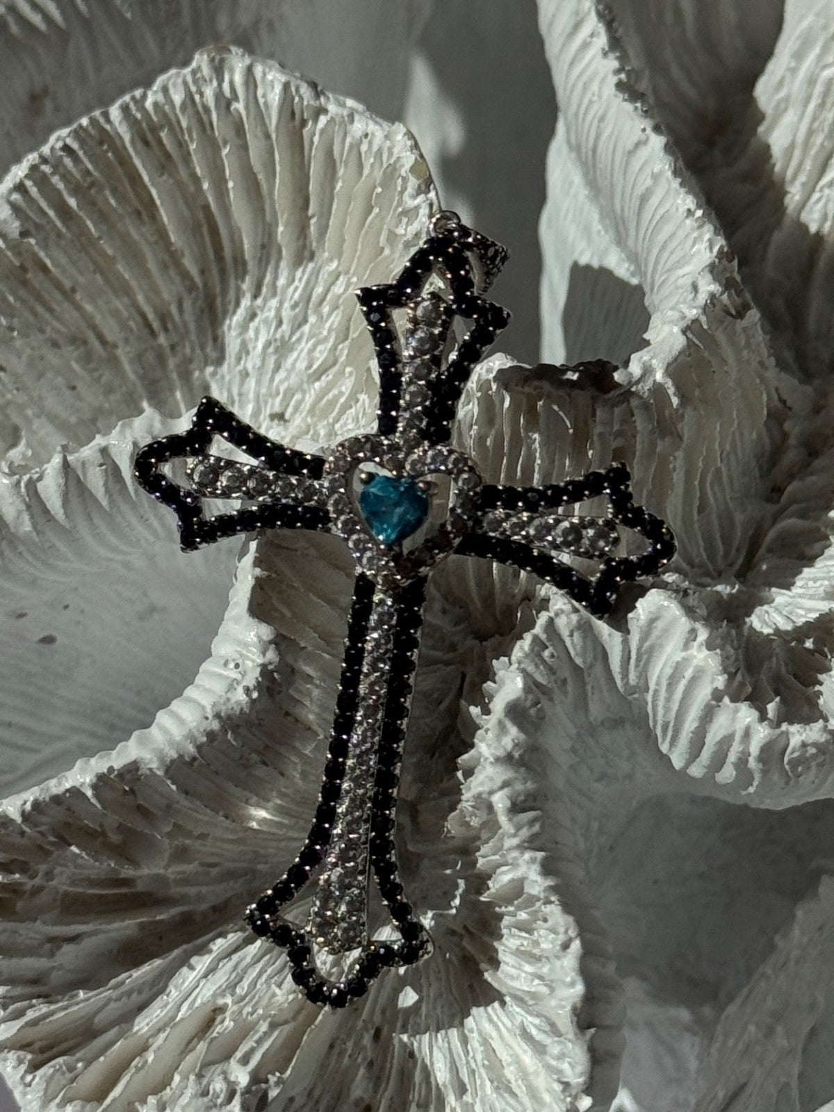 925 Sterling Silver Sapphire Beryl Topaz Heart Pendant Cross