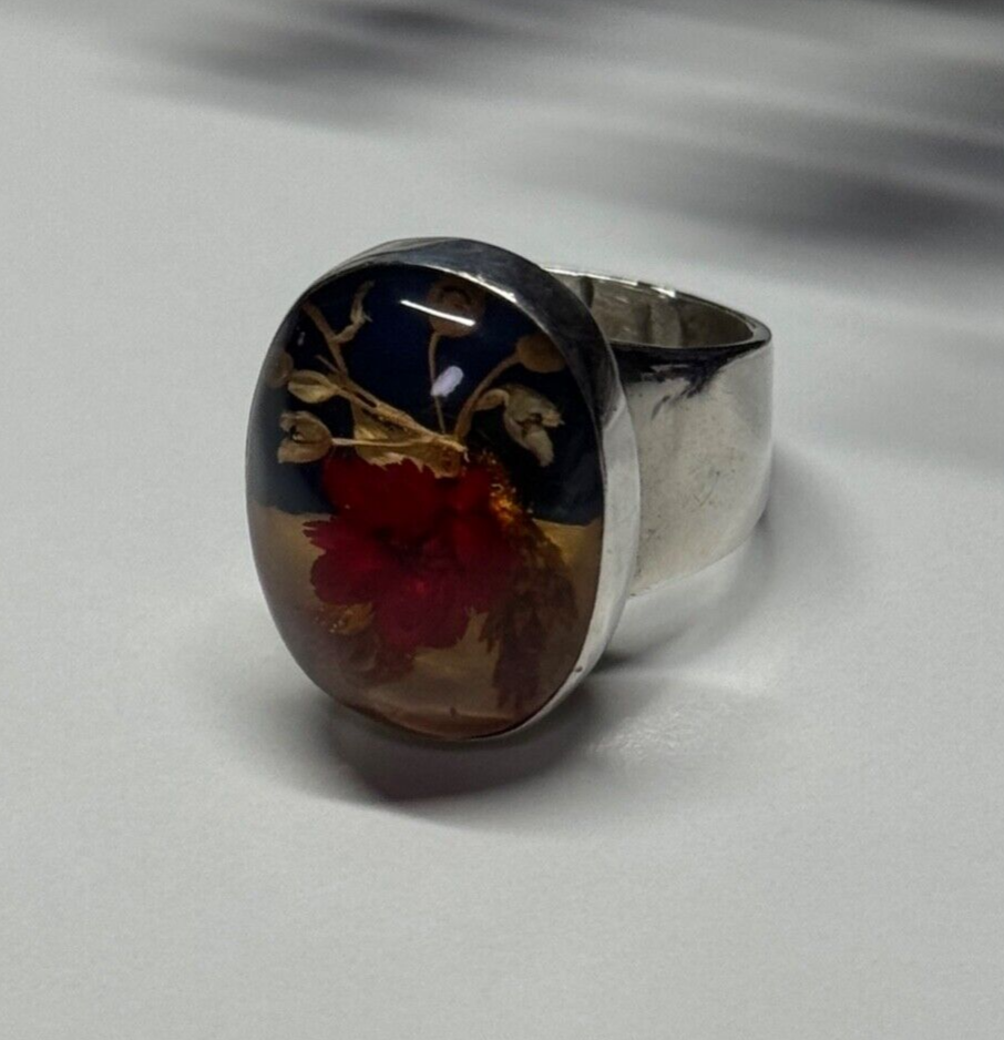 925 Sterling Silver With Natural Flowers In Epoxy Resin Ring Size 5