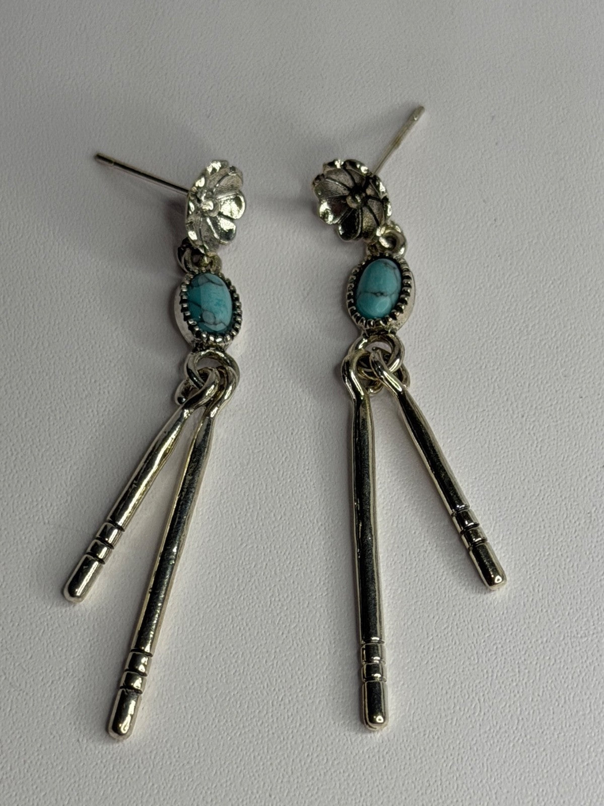 Vintage 925 Sterling Silver Turquoise Earrings