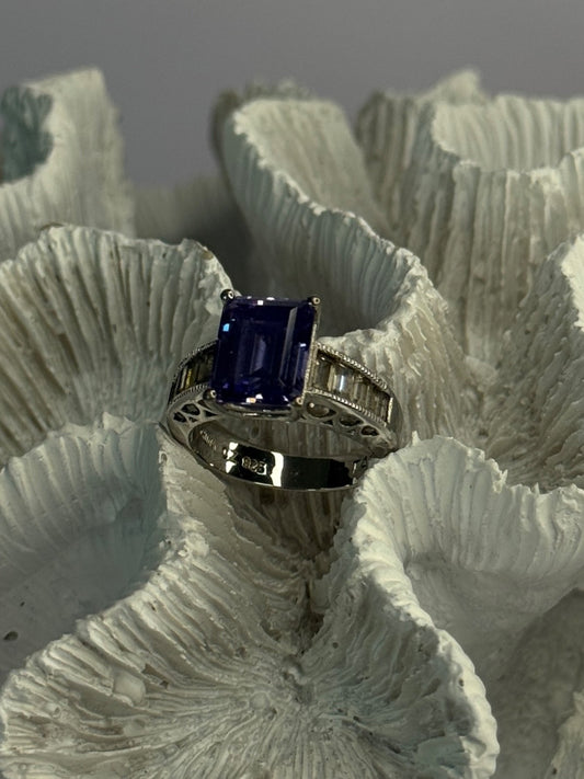 925 Sterling Silver CZ Ring Size 6