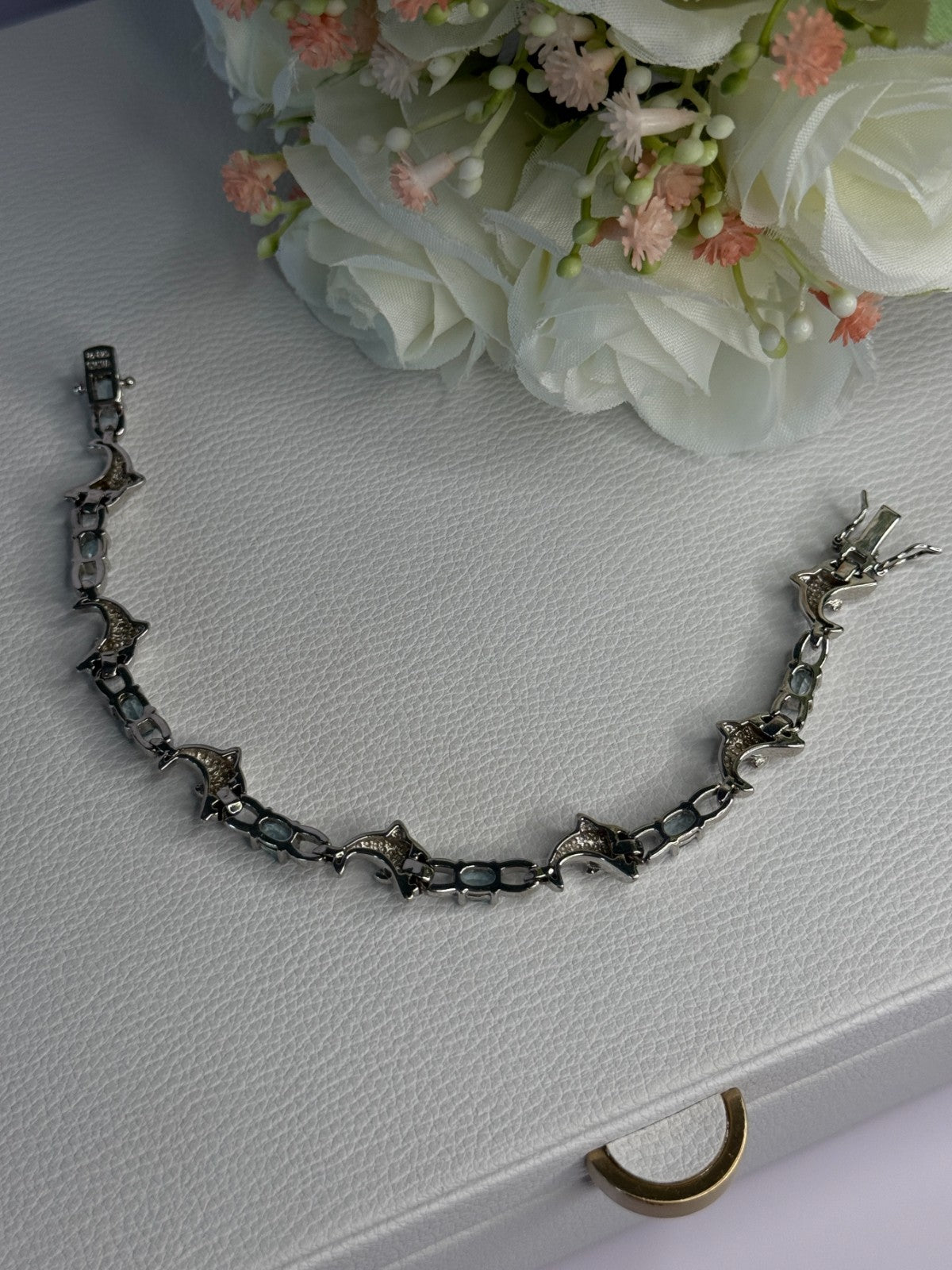 925 Sterling Silver Topaz Dolphin Bracelet Length 7.5
