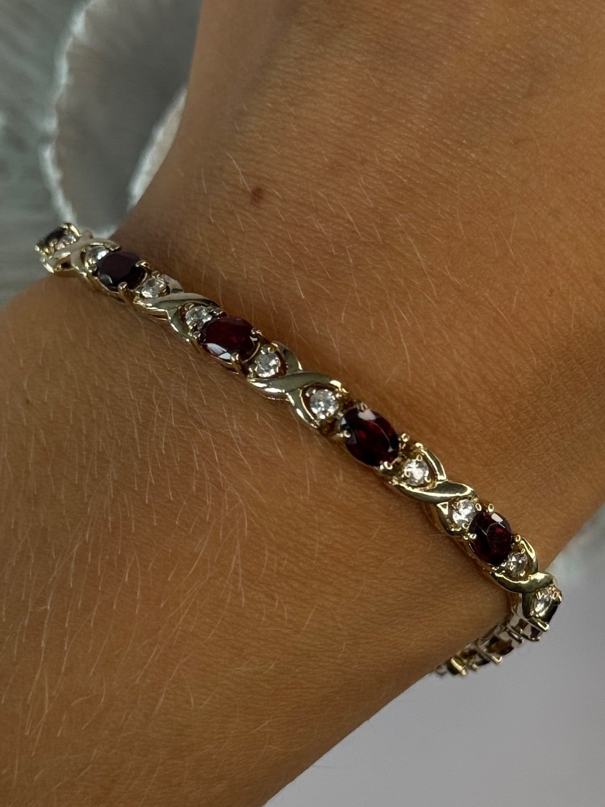 925 Sterling Silver Garnet & Beryl Bracelet Length 7