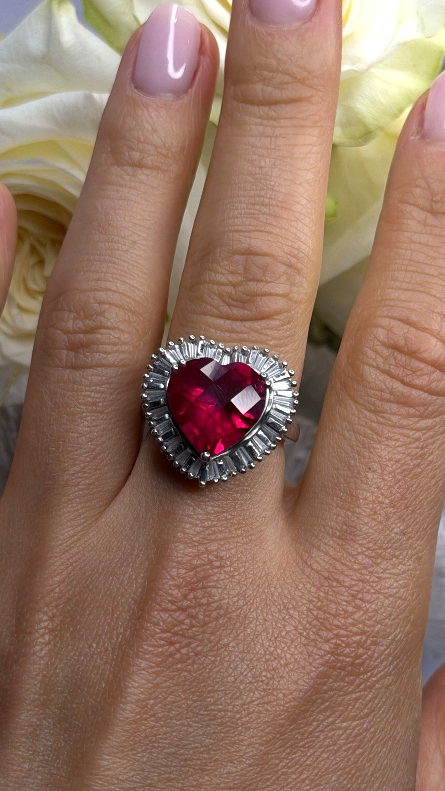 Romantic Heart 925 Sterling Silver Pink & Colorless Spinel Ring Size 7