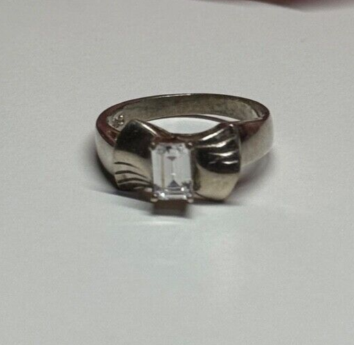 925 Sterling Silver White Topaz Ring Size 6