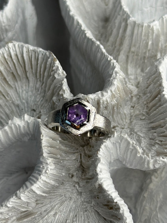 925 Sterling Silver Amethyst Ring Size 5.5