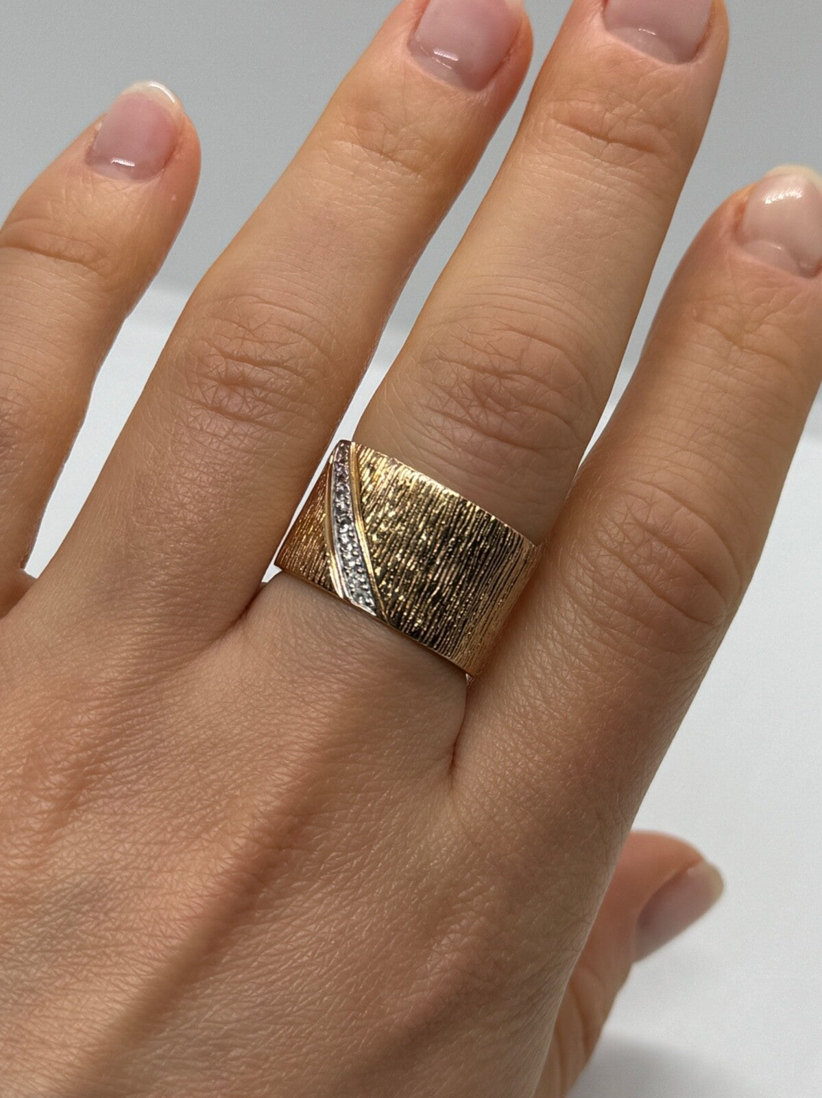 925 Sterling Silver Gold Plated CZ Ring Size 7
