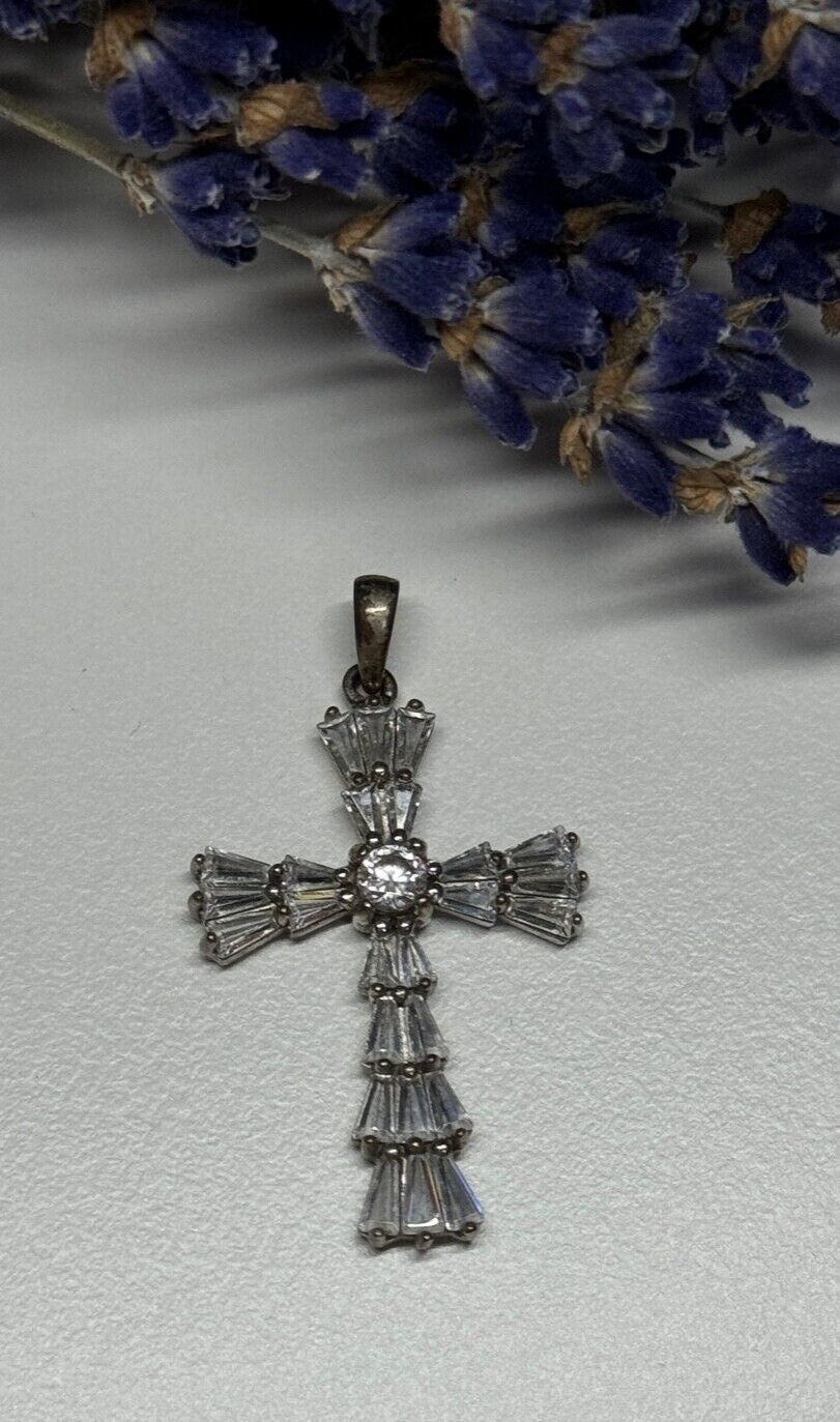 925 Sterling Silver CZ Cross