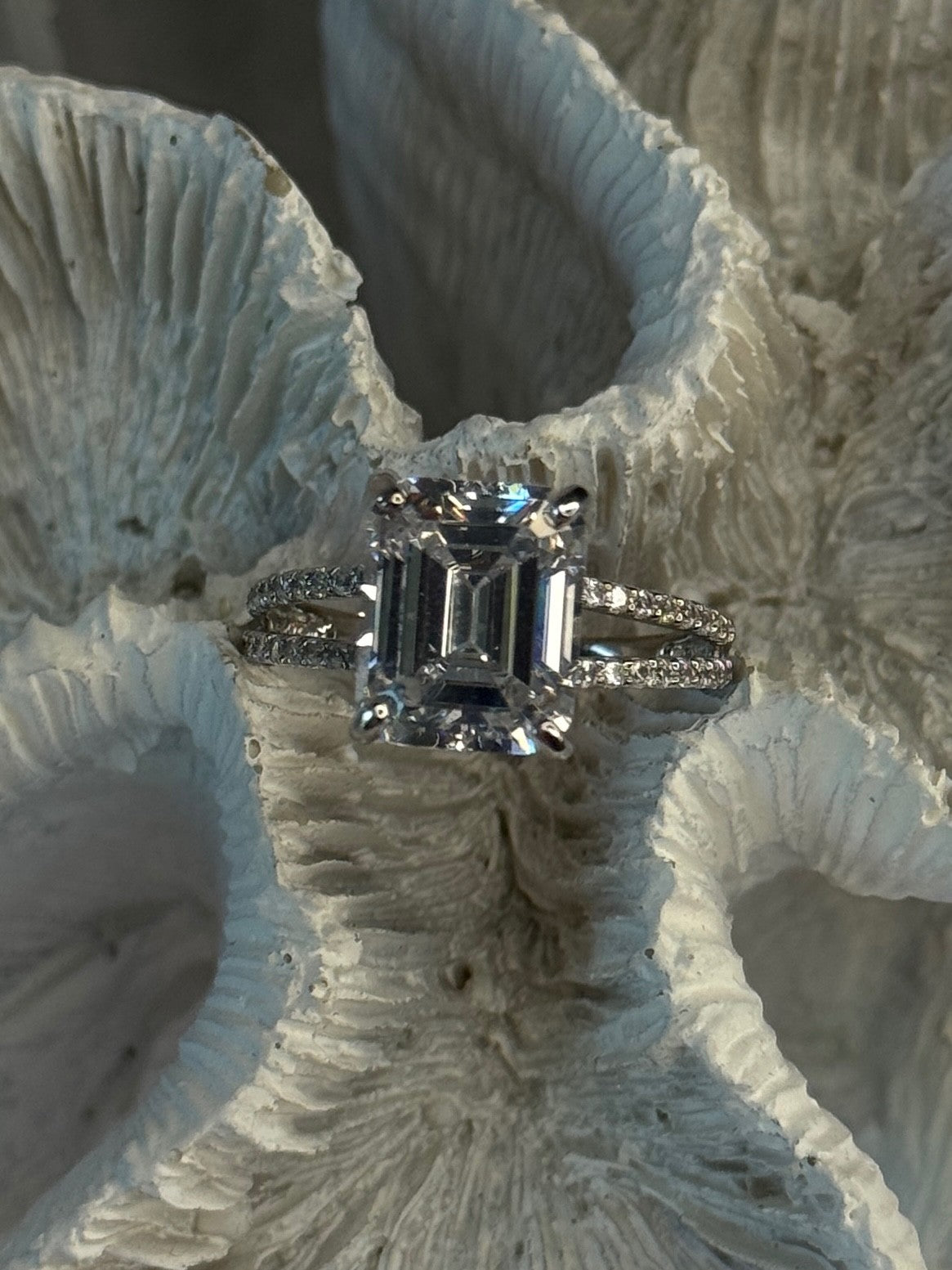 Beautiful 925 Sterling Silver Cz Ring Size 7