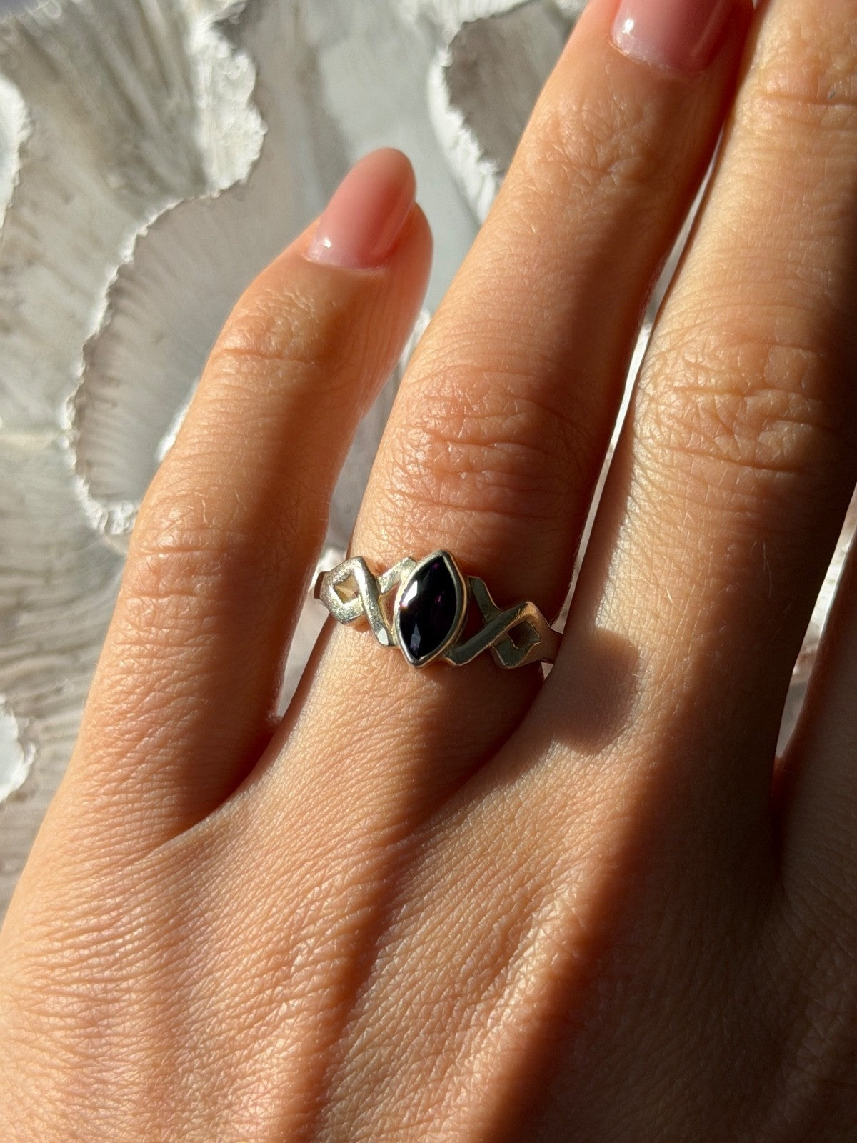 925 Sterling Silver Amethyst Ring Size 6.5